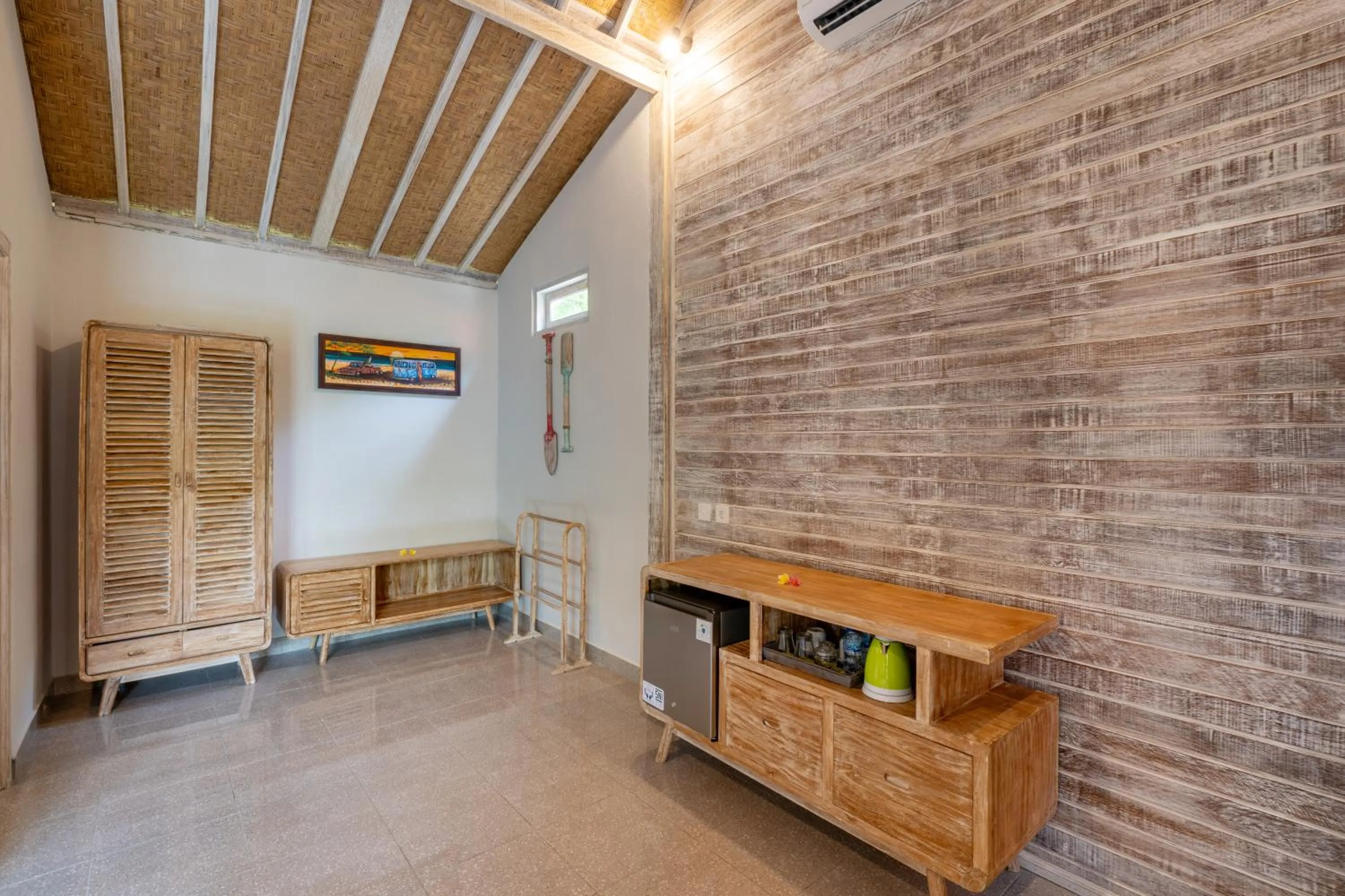 hair dresser in Le Biu garden View