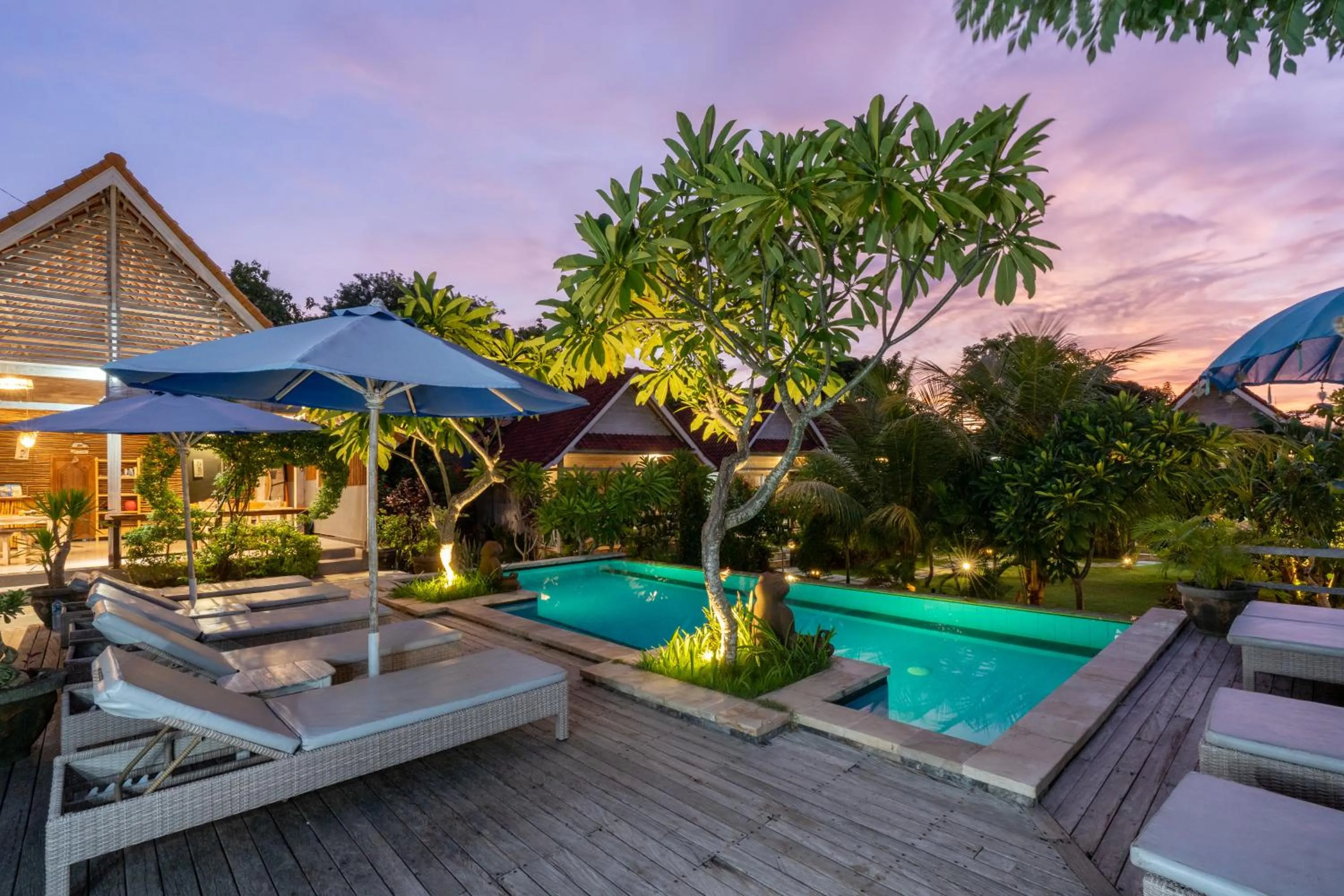 Swimming pool in Le Biu garden View
