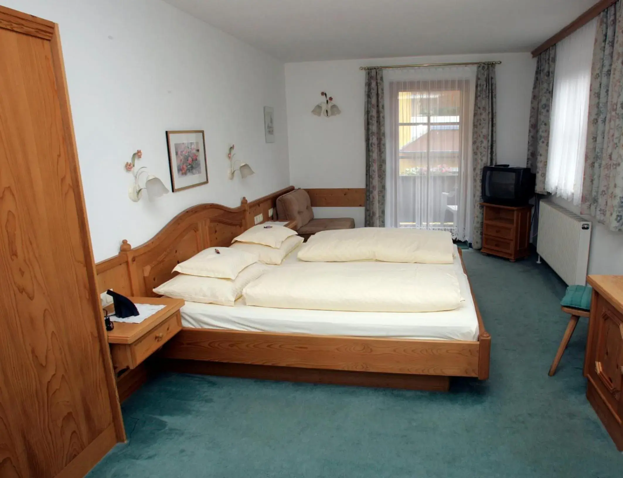 Double Room - single occupancy in Hotel Sonne Double Room - single occupancy in Hotel Sonne