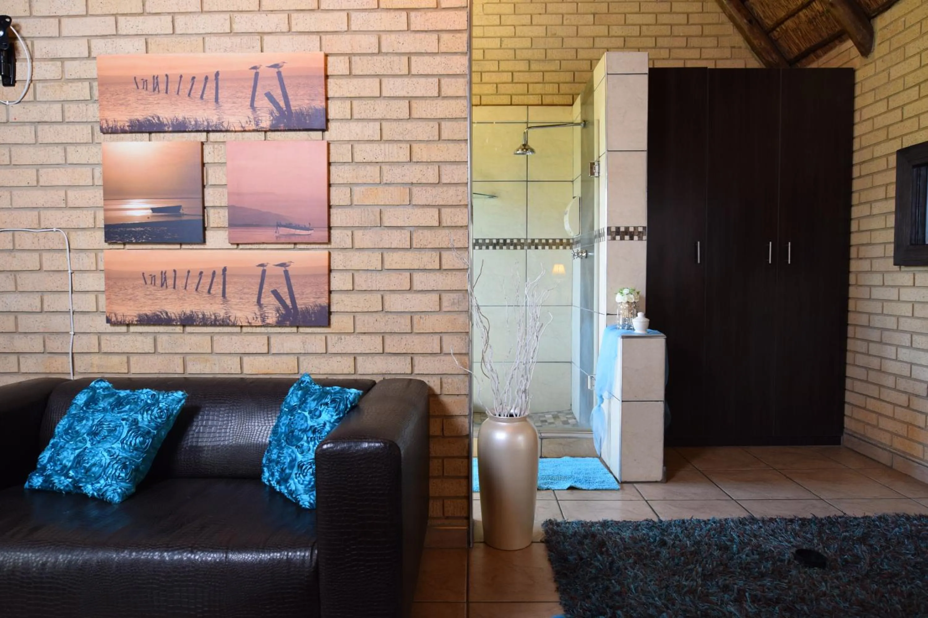 Living room in Thabong Bed and Breakfast