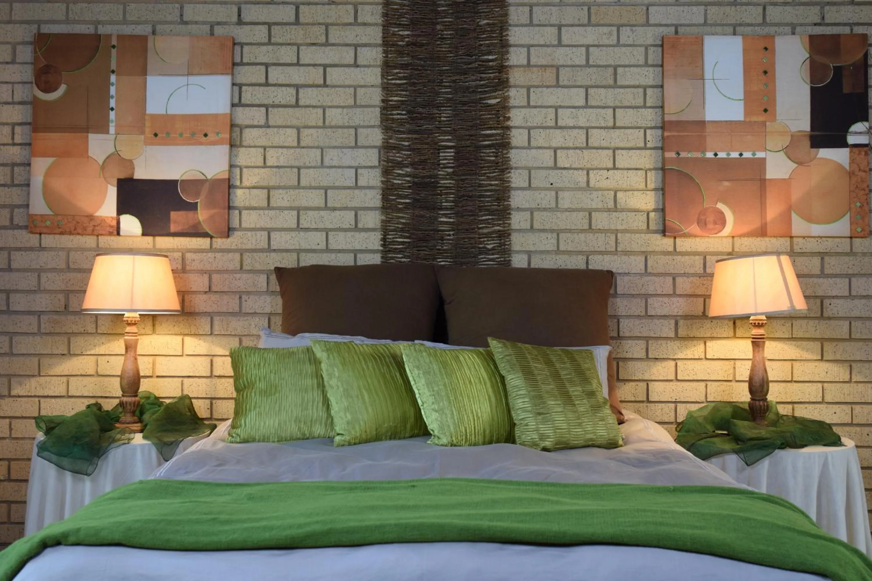 Bed in Thabong Bed and Breakfast