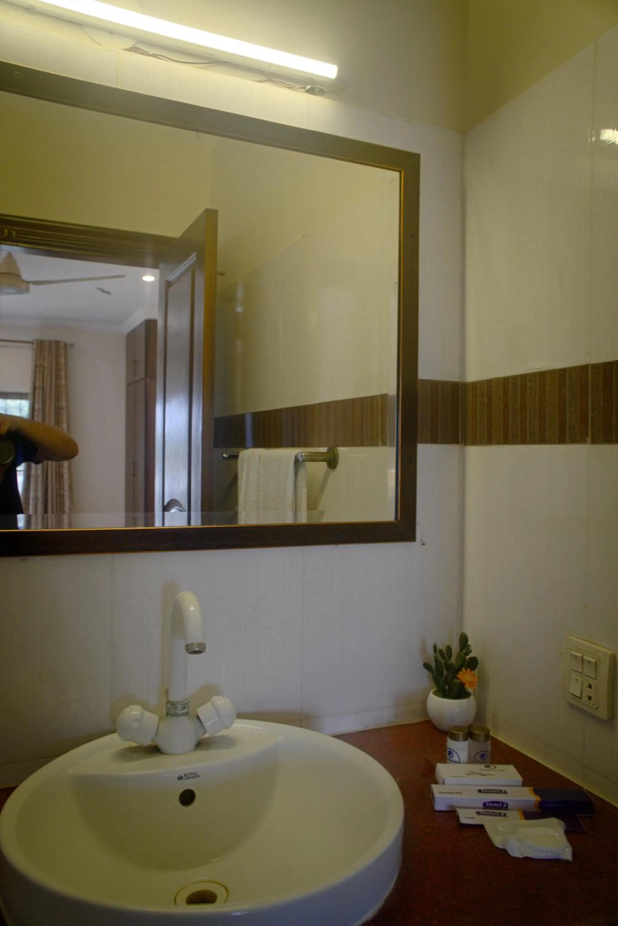 Property building in Premier Inn Grand Gulberg Lahore