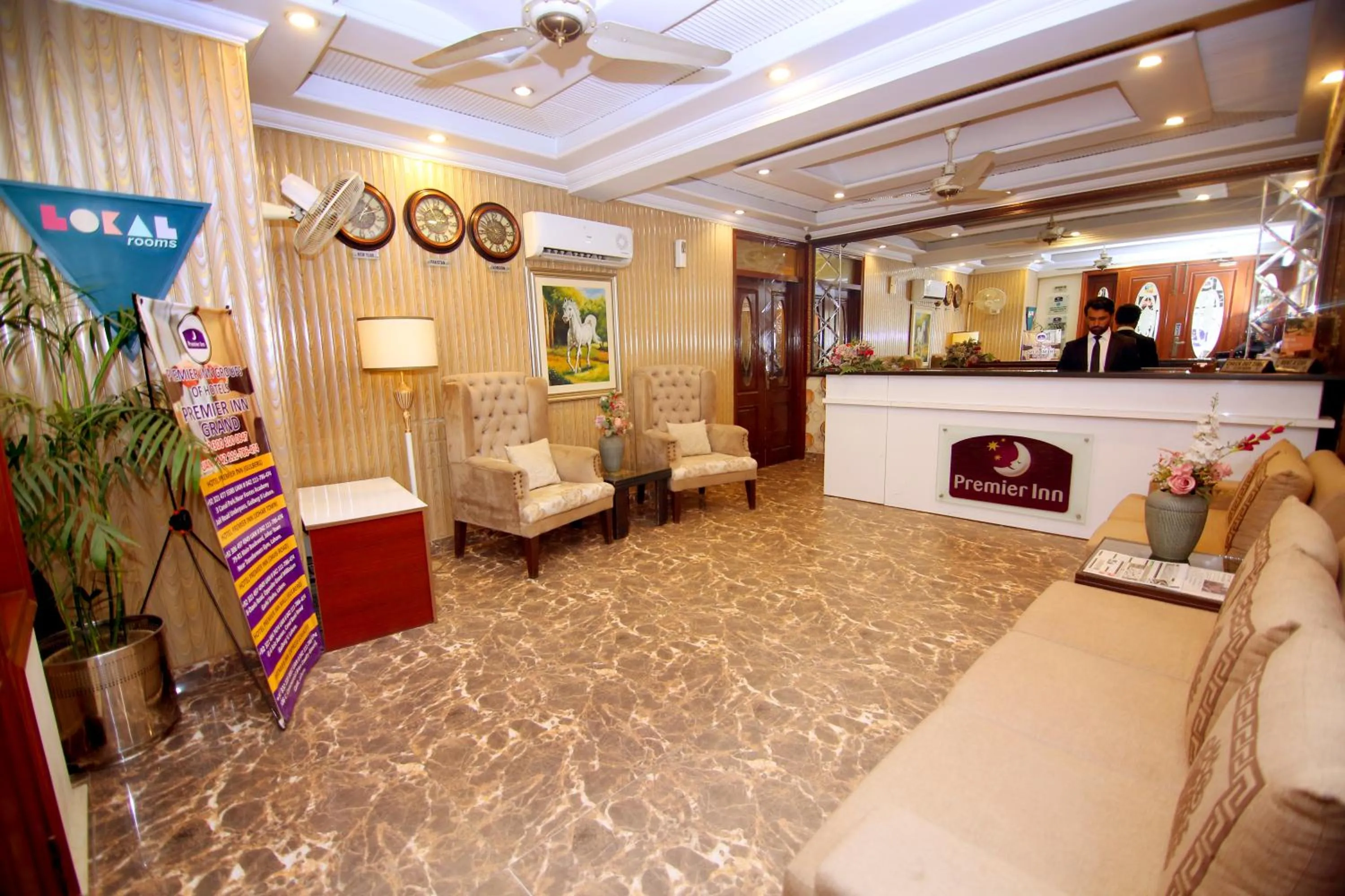 Lobby or reception in Premier Inn Grand Gulberg Lahore