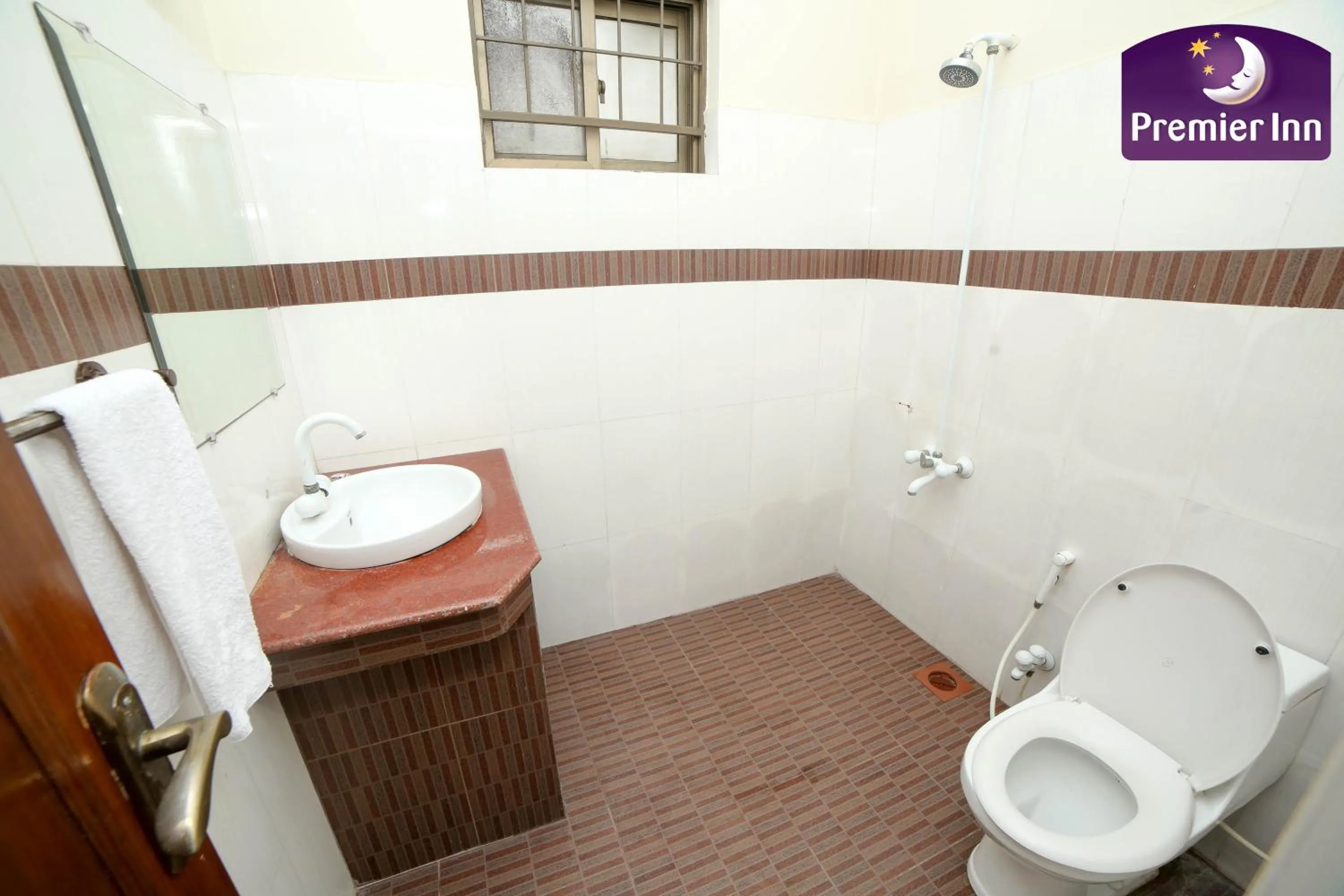 Bathroom in Premier Inn Grand Gulberg Lahore