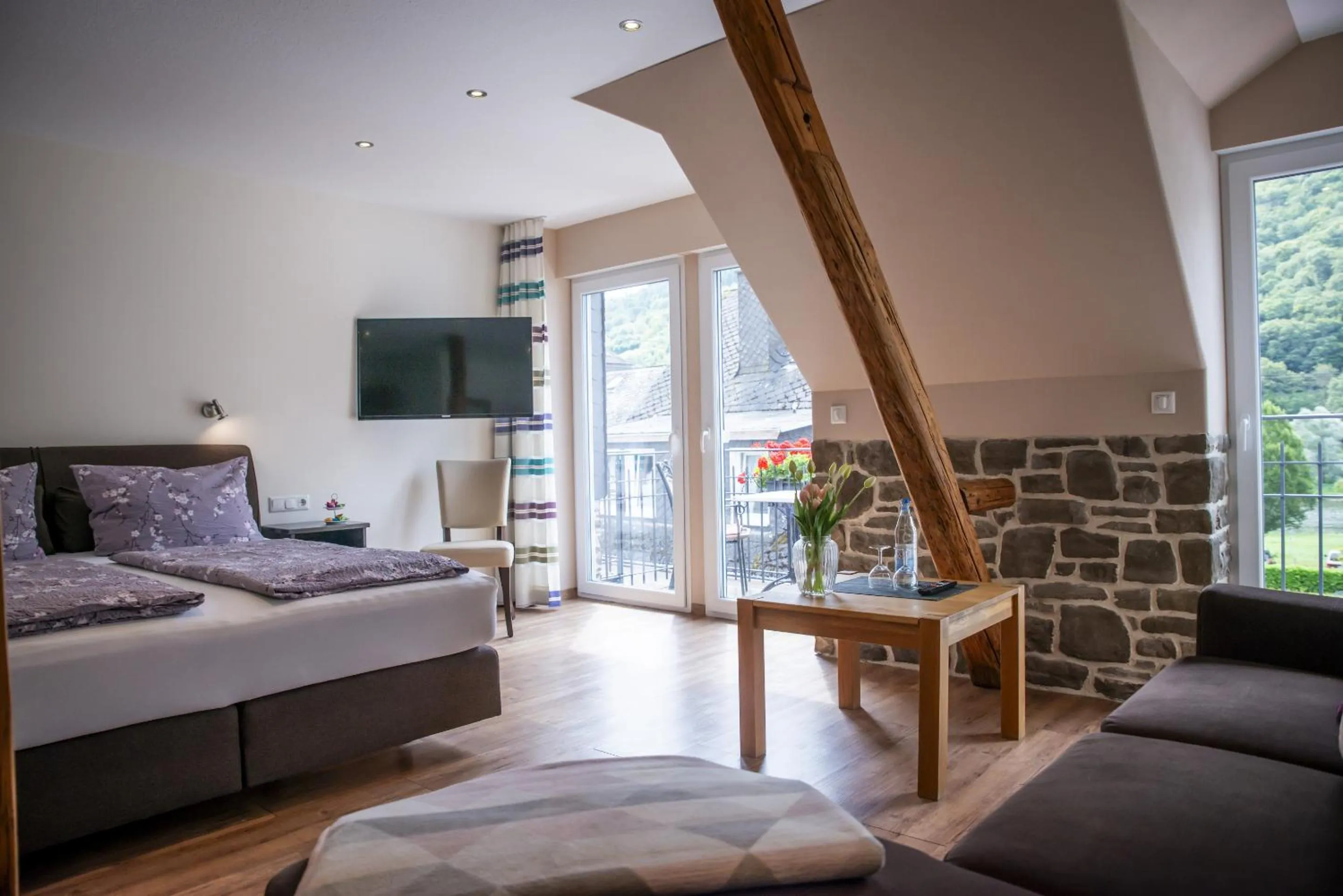 Bedroom, Bed in Landgasthof Winzerscheune