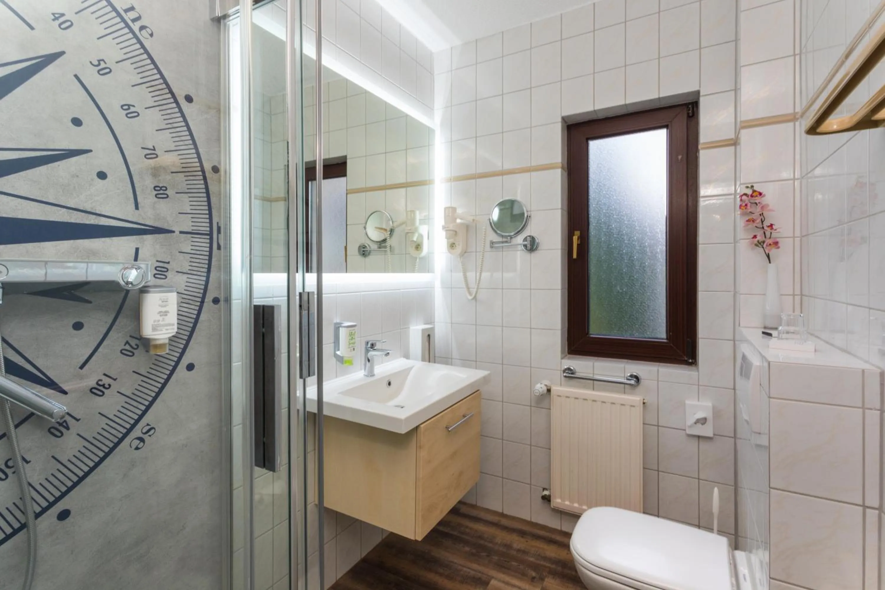 Shower in Hotel & Restaurant Hanse Kogge