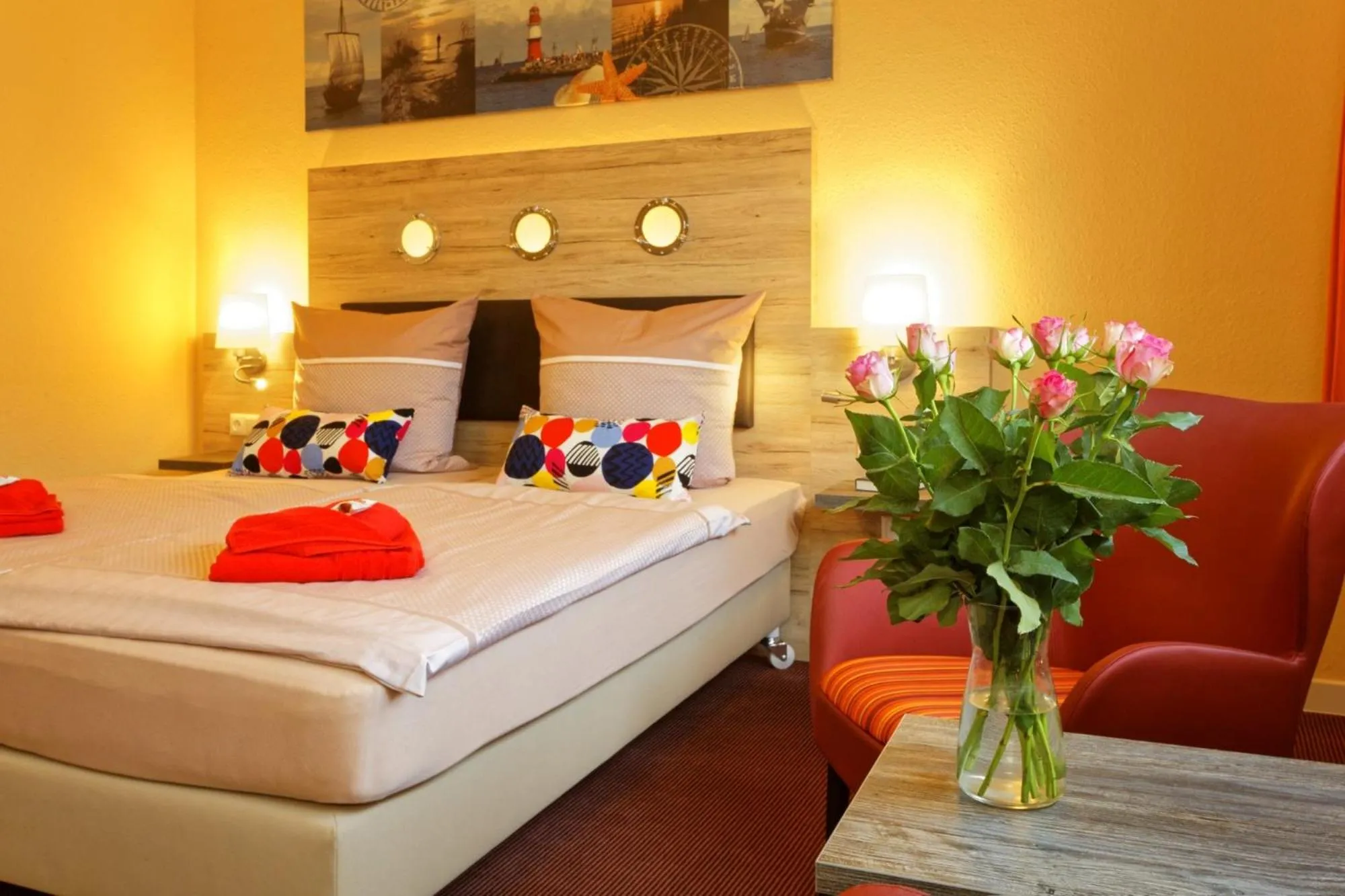 Bed in Hotel & Restaurant Hanse Kogge