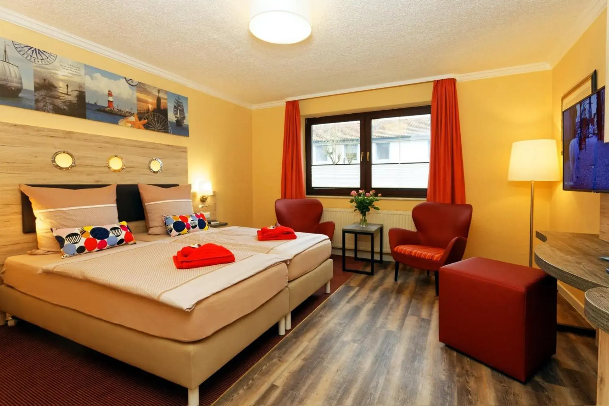 Double Room in Hotel & Restaurant Hanse Kogge Double Room in Hotel & Restaurant Hanse Kogge