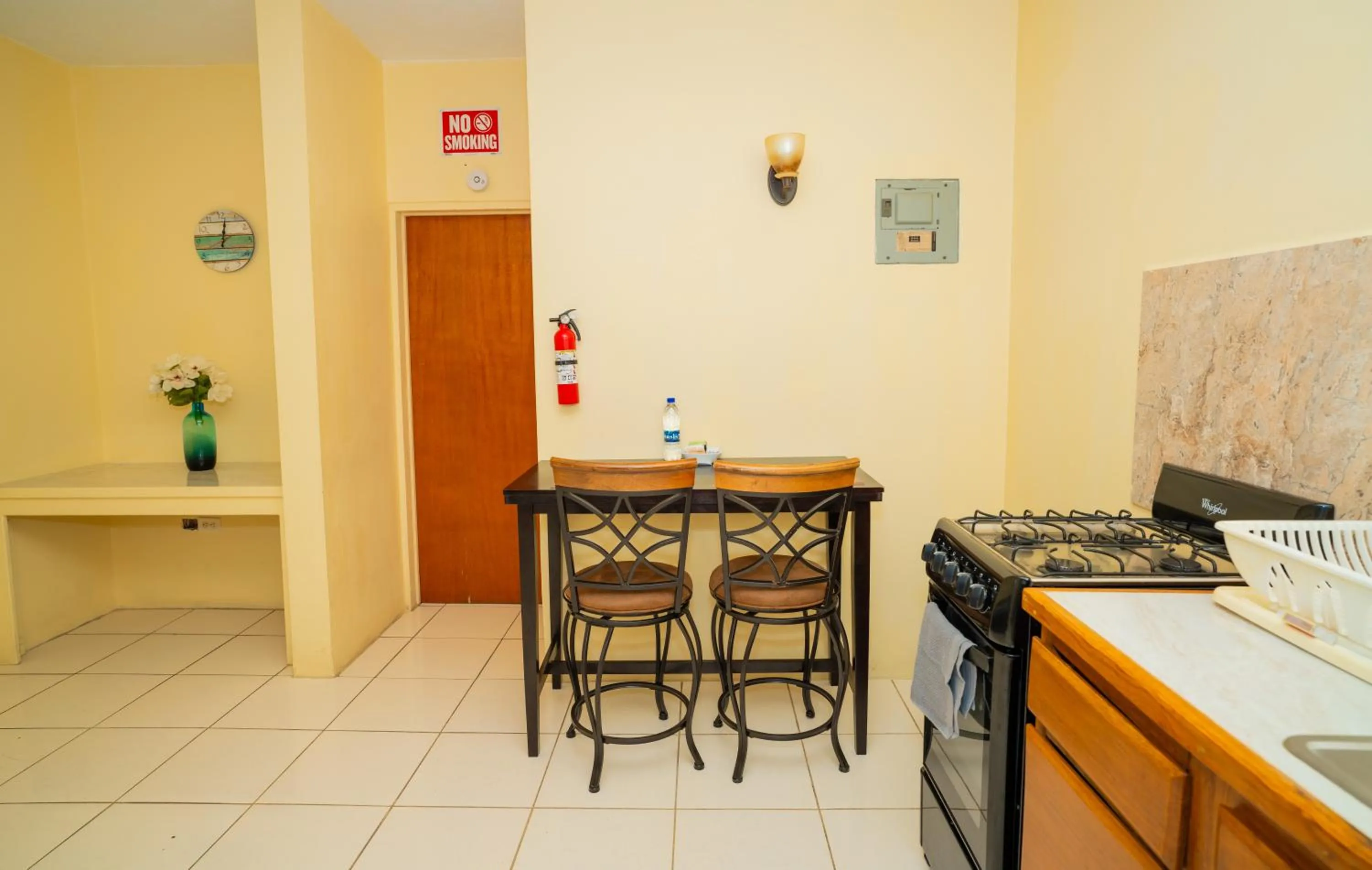 Connie's Comfort Suites