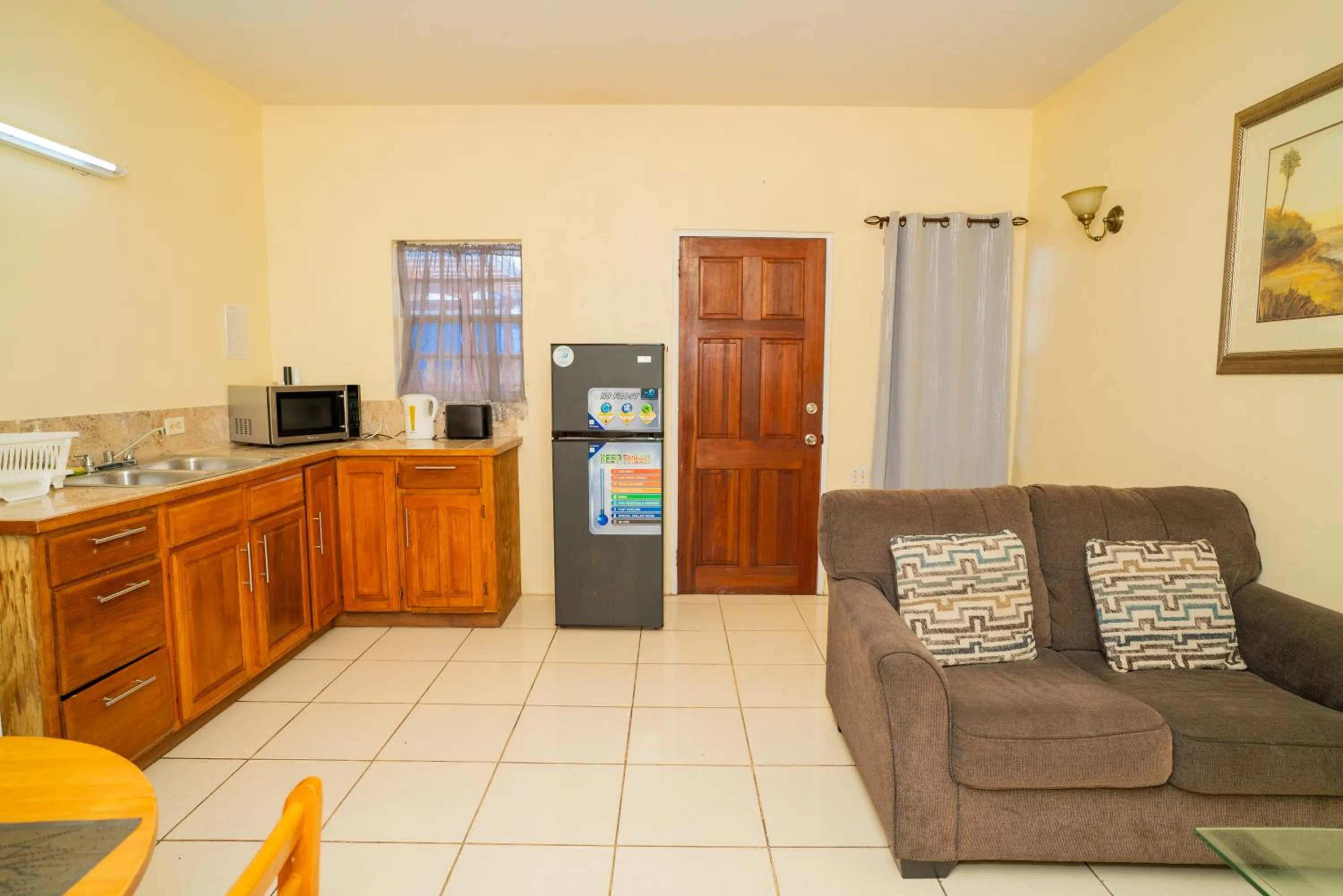 Connie's Comfort Suites