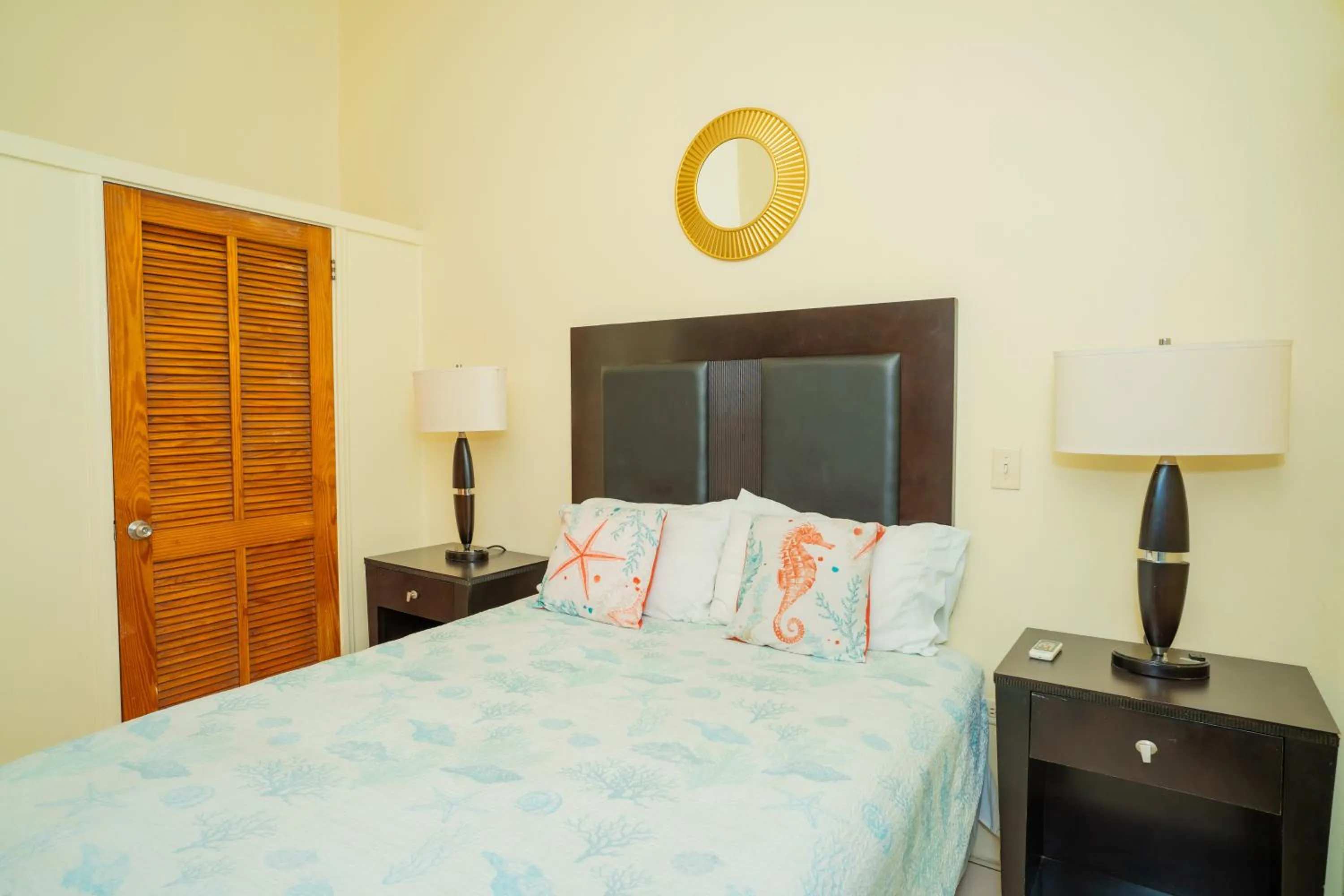 Bed in Connie's Comfort Suites