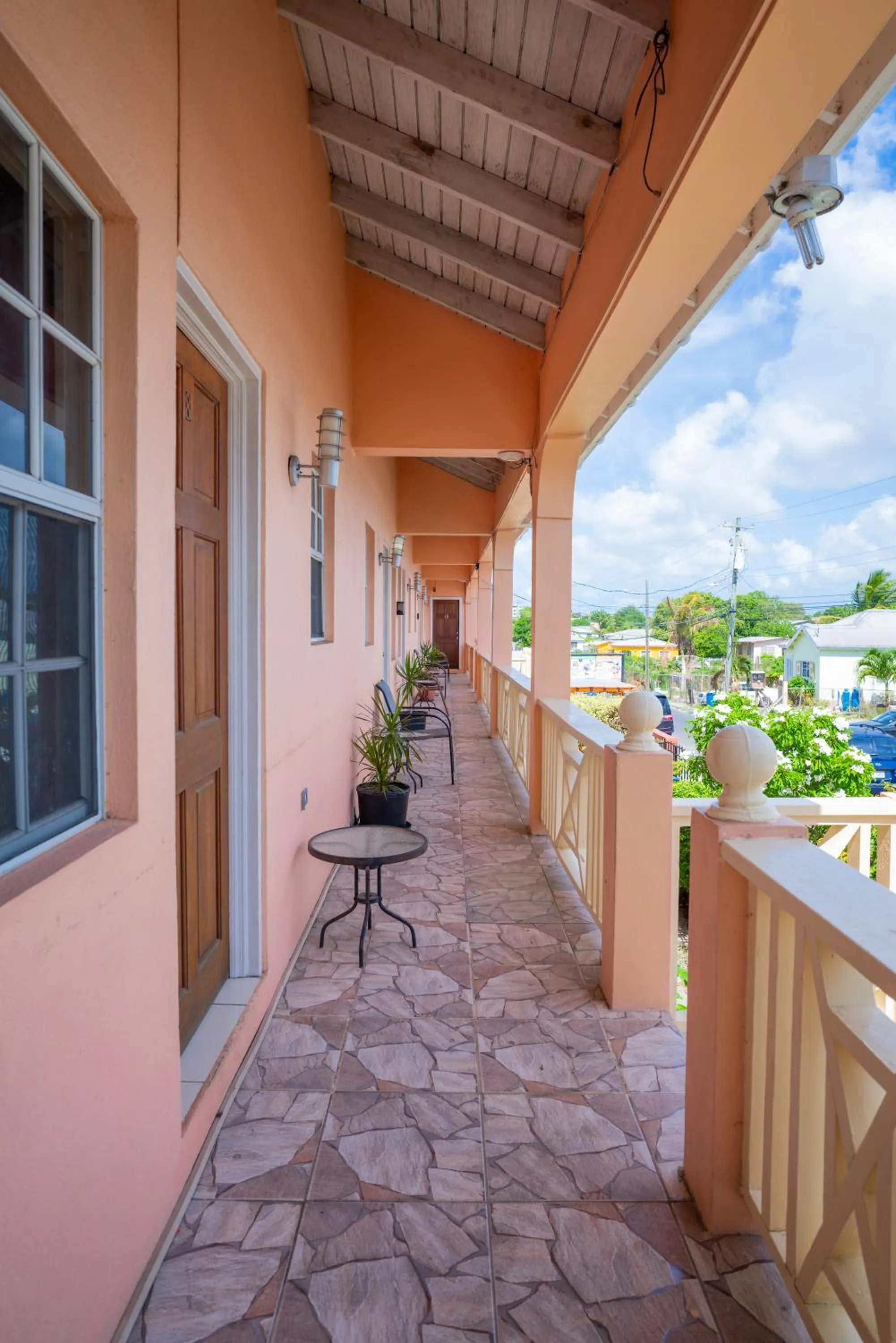 Connie's Comfort Suites