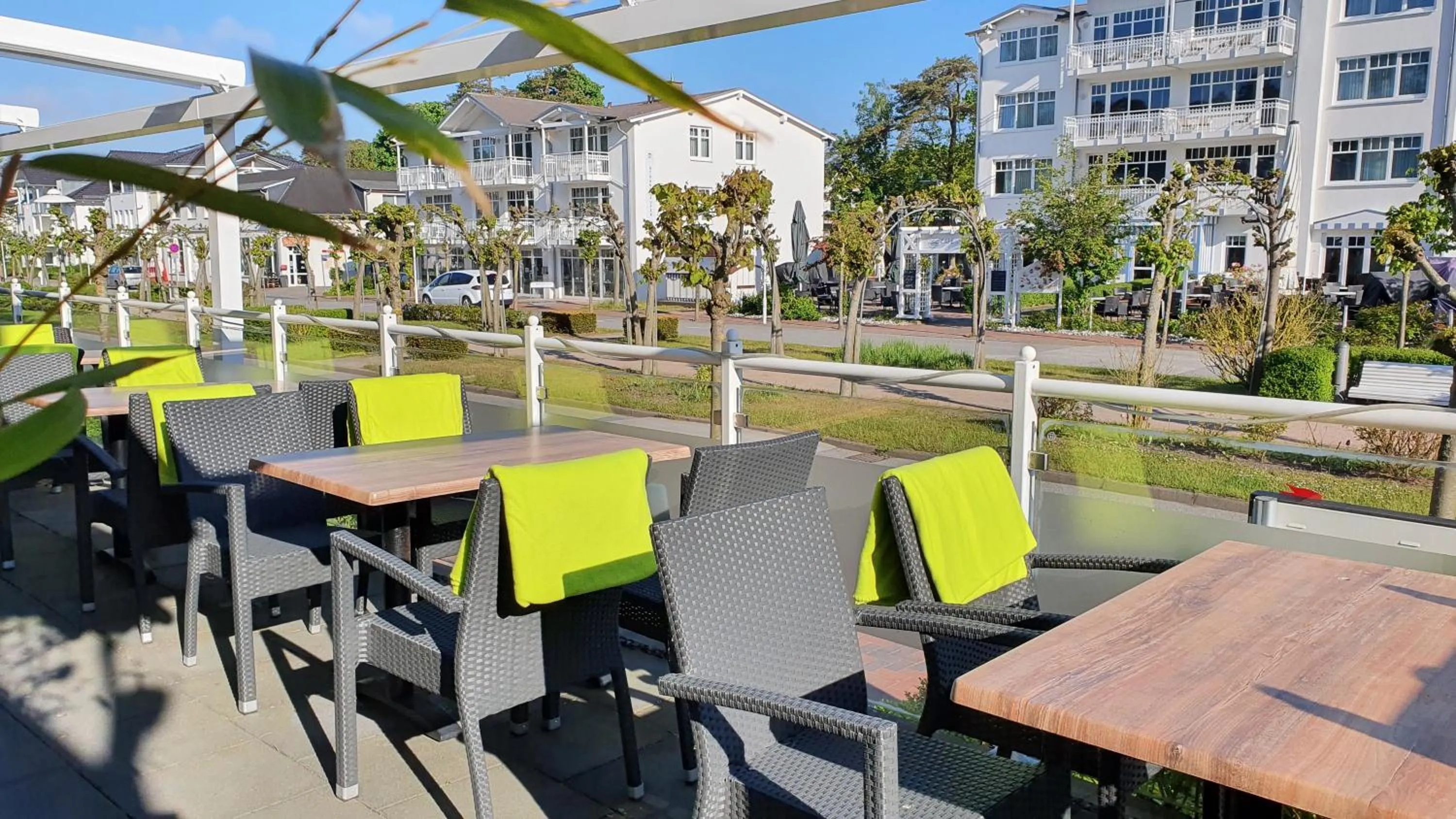 Restaurant/places to eat in R&R Strandhotel Baabe