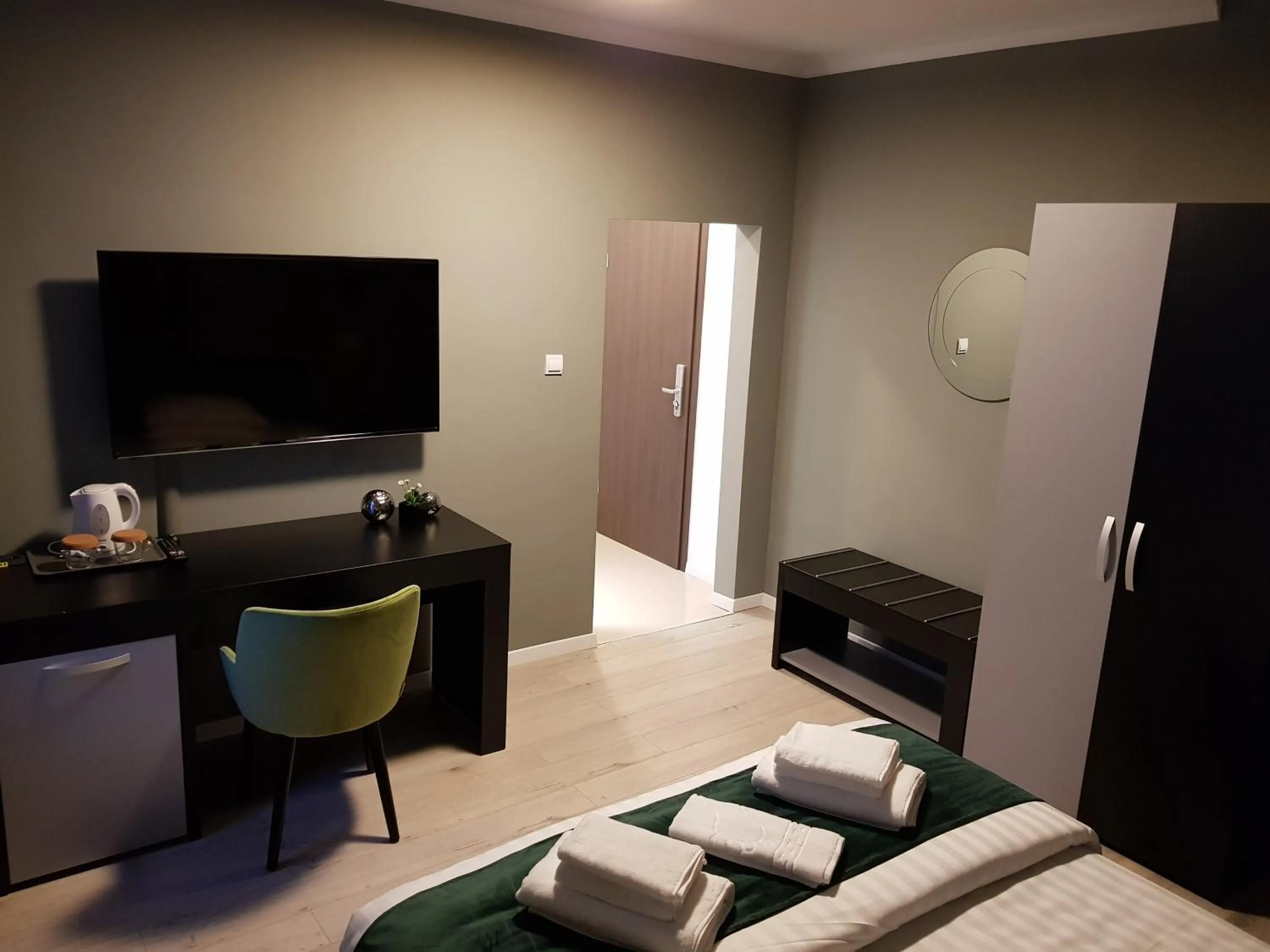 Bed in Resita Residence