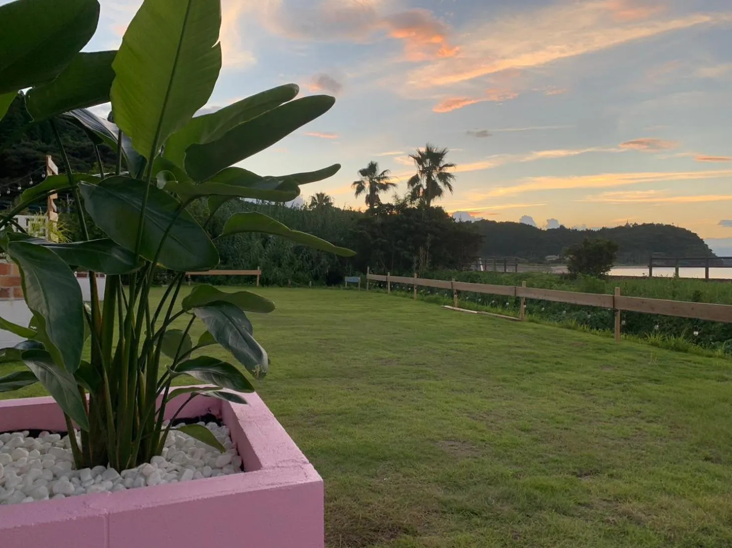 Property building in SHIRAHAMA BEACH GARDEN