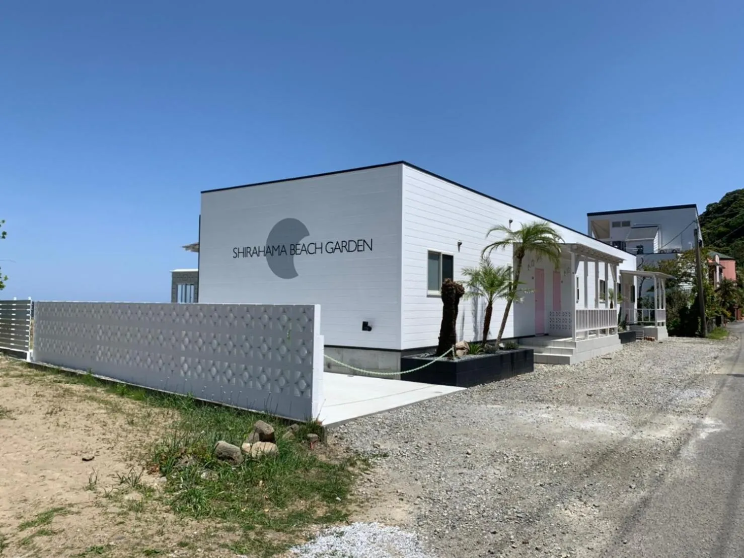 Property building in SHIRAHAMA BEACH GARDEN