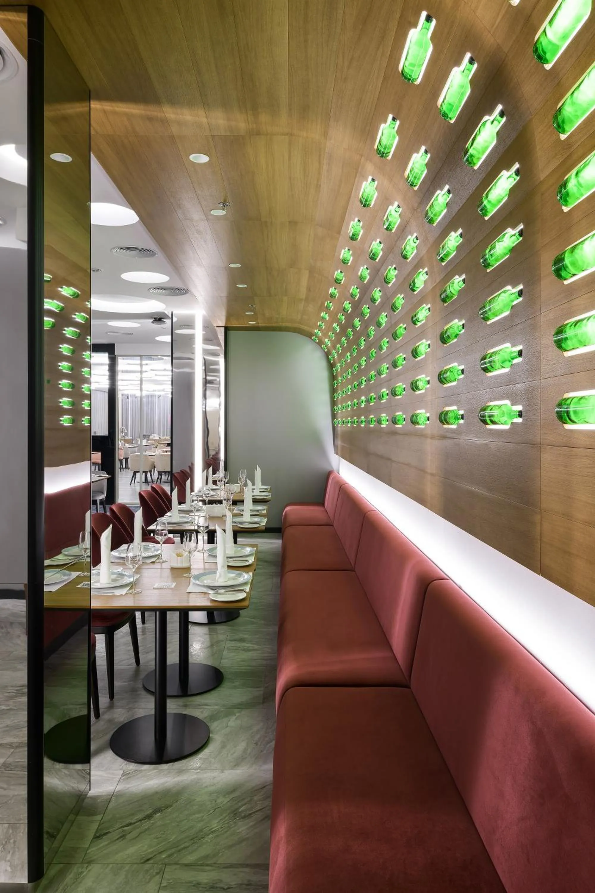 Restaurant/places to eat in Premier Hotel Odesa