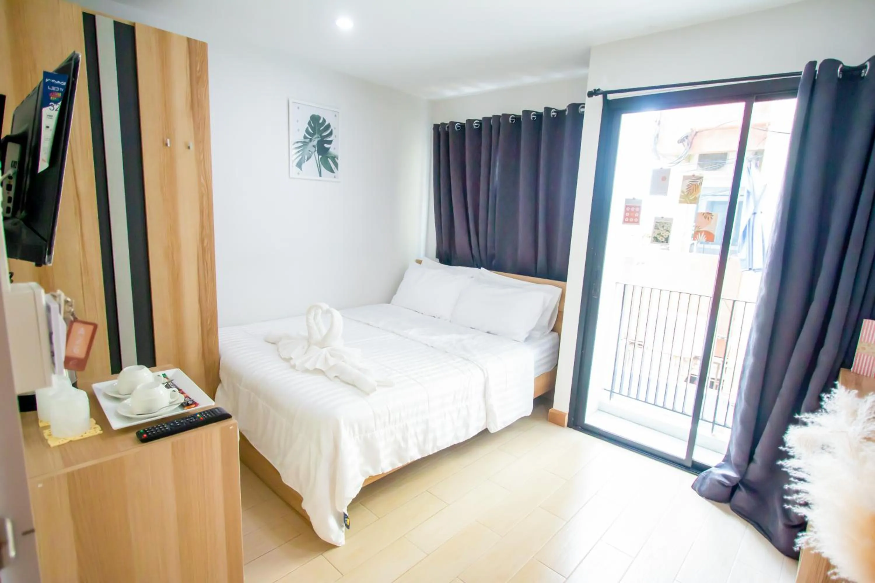 Photo of the whole room, Bed in ATC Residence