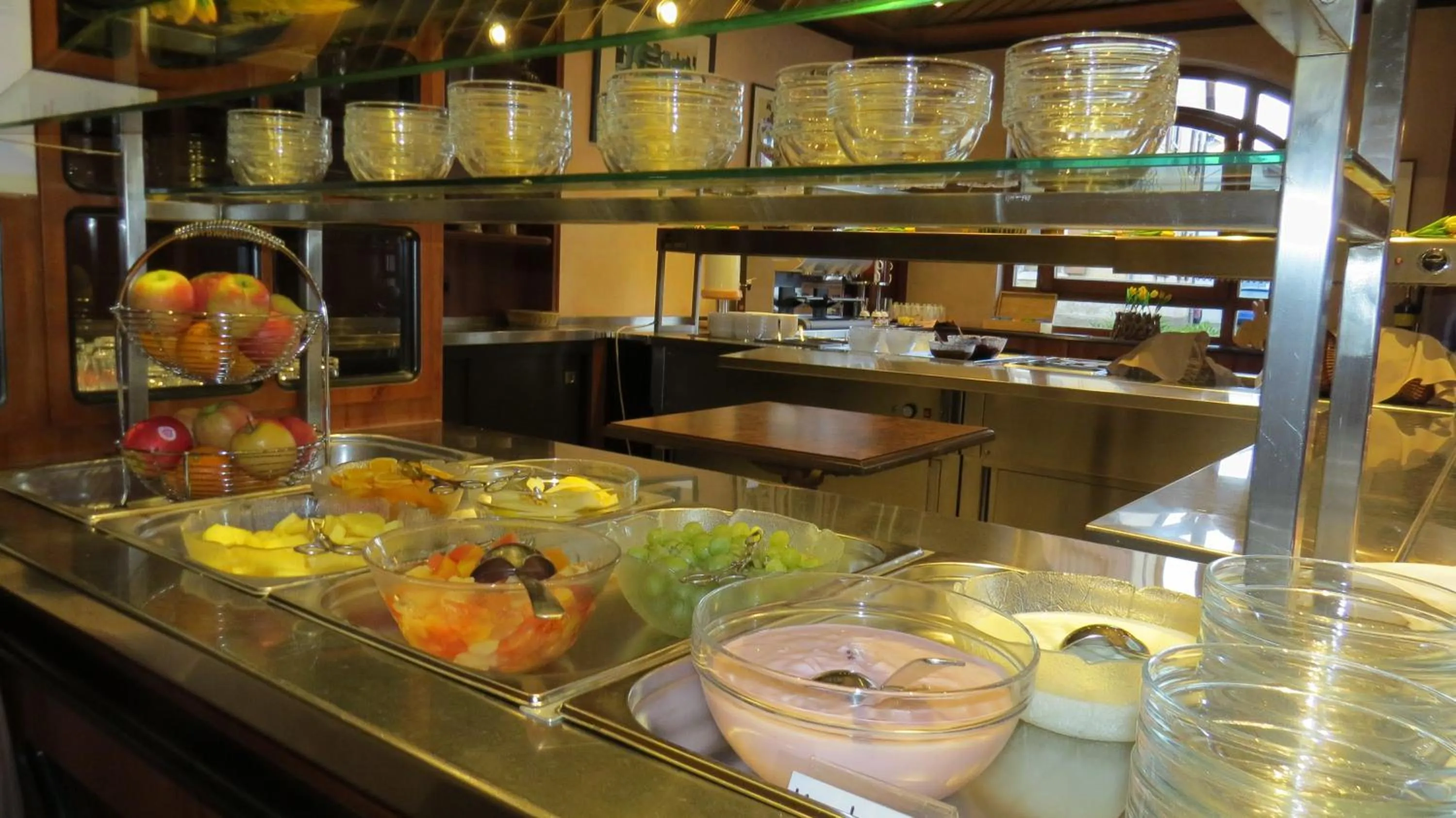 Buffet breakfast in Hotel Rebstock