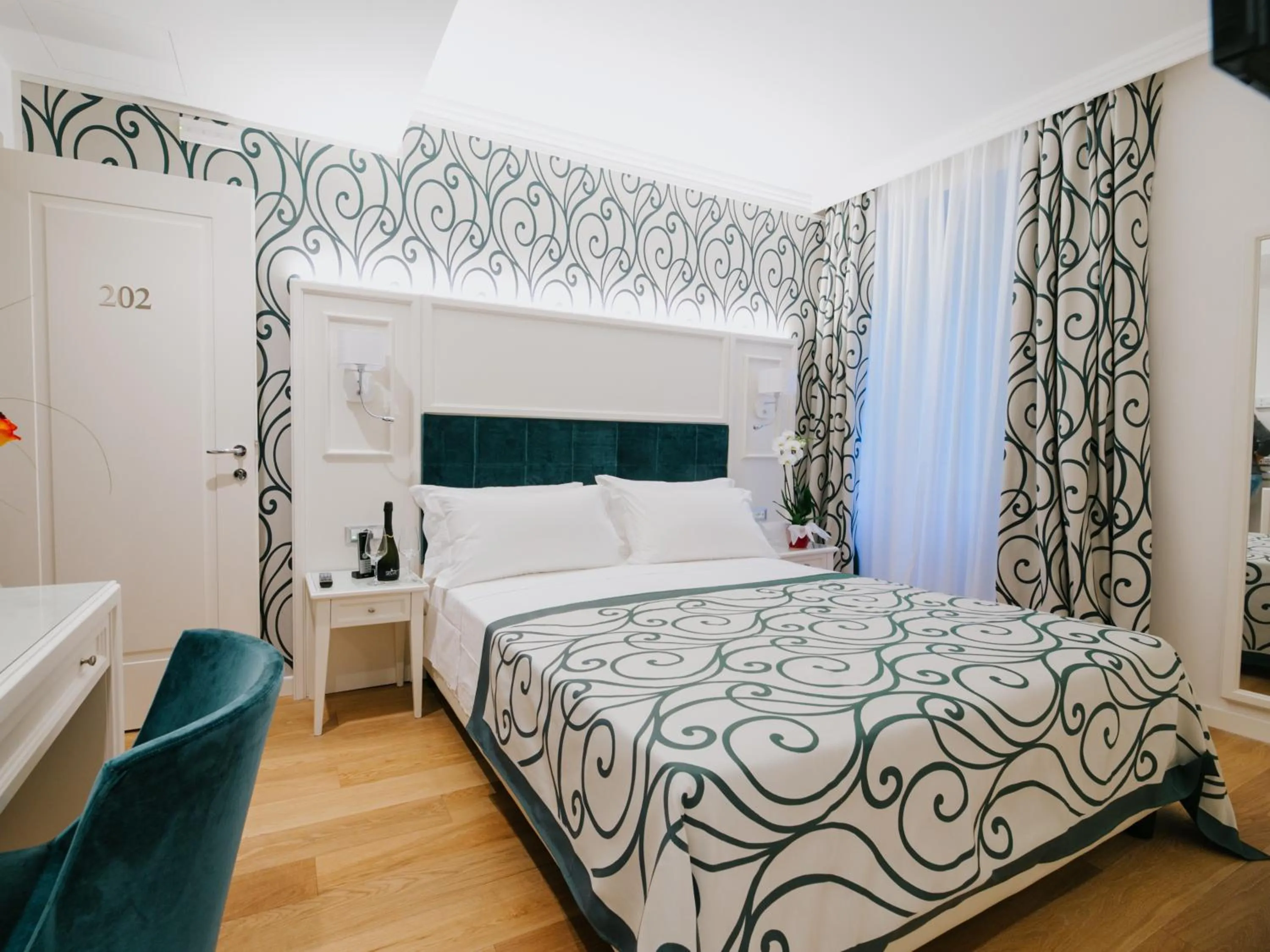 Photo of the whole room, Bed in Hotel Città di Parenzo