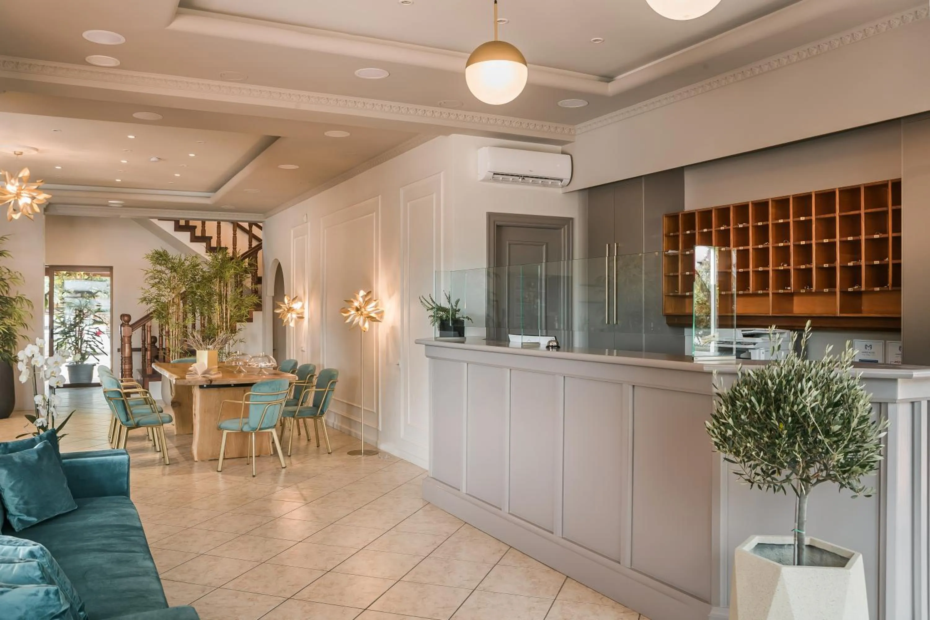 Lobby or reception in Makis Hotel