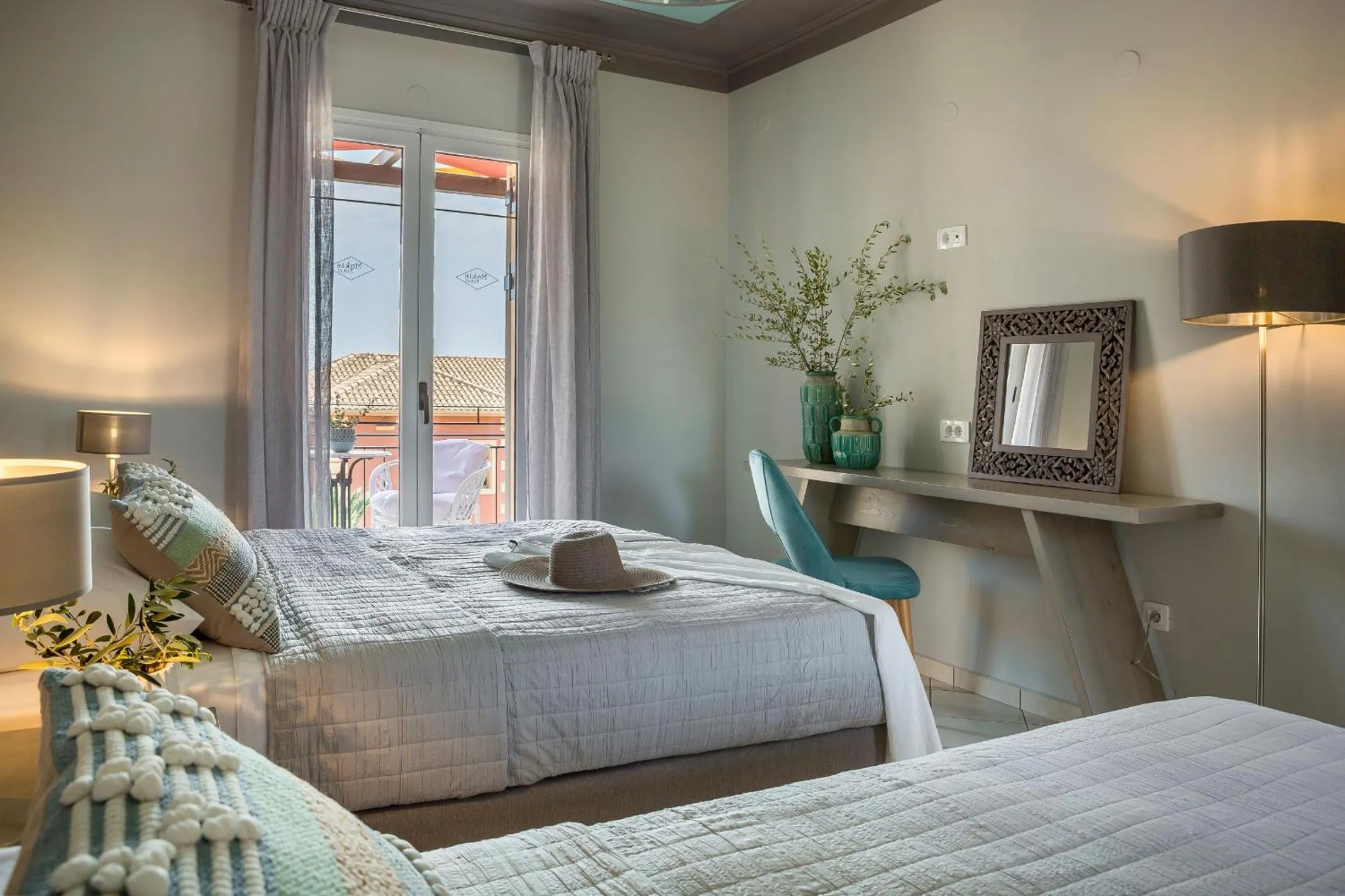 Bedroom, Bed in Makis Hotel