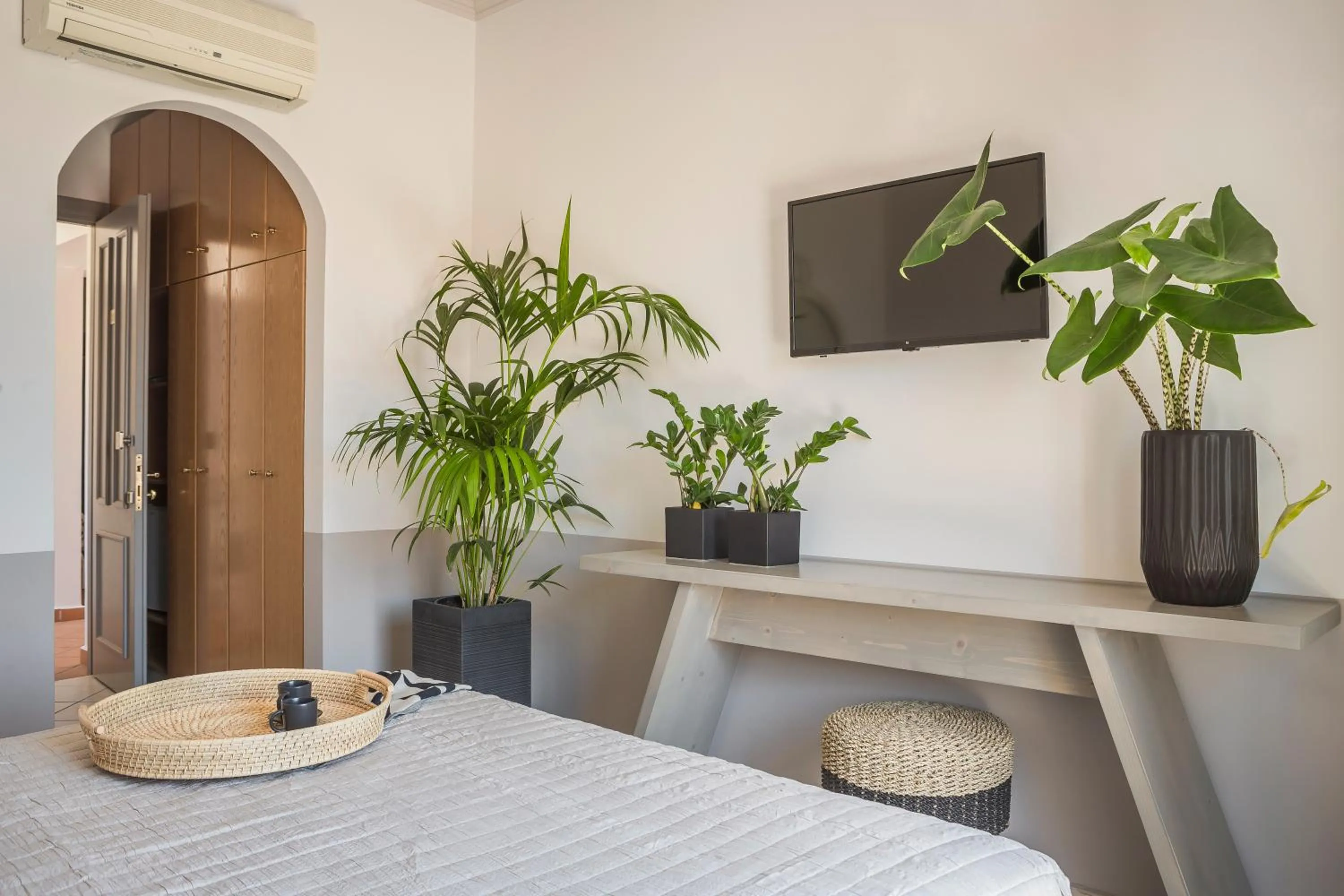 TV and multimedia in Makis Hotel