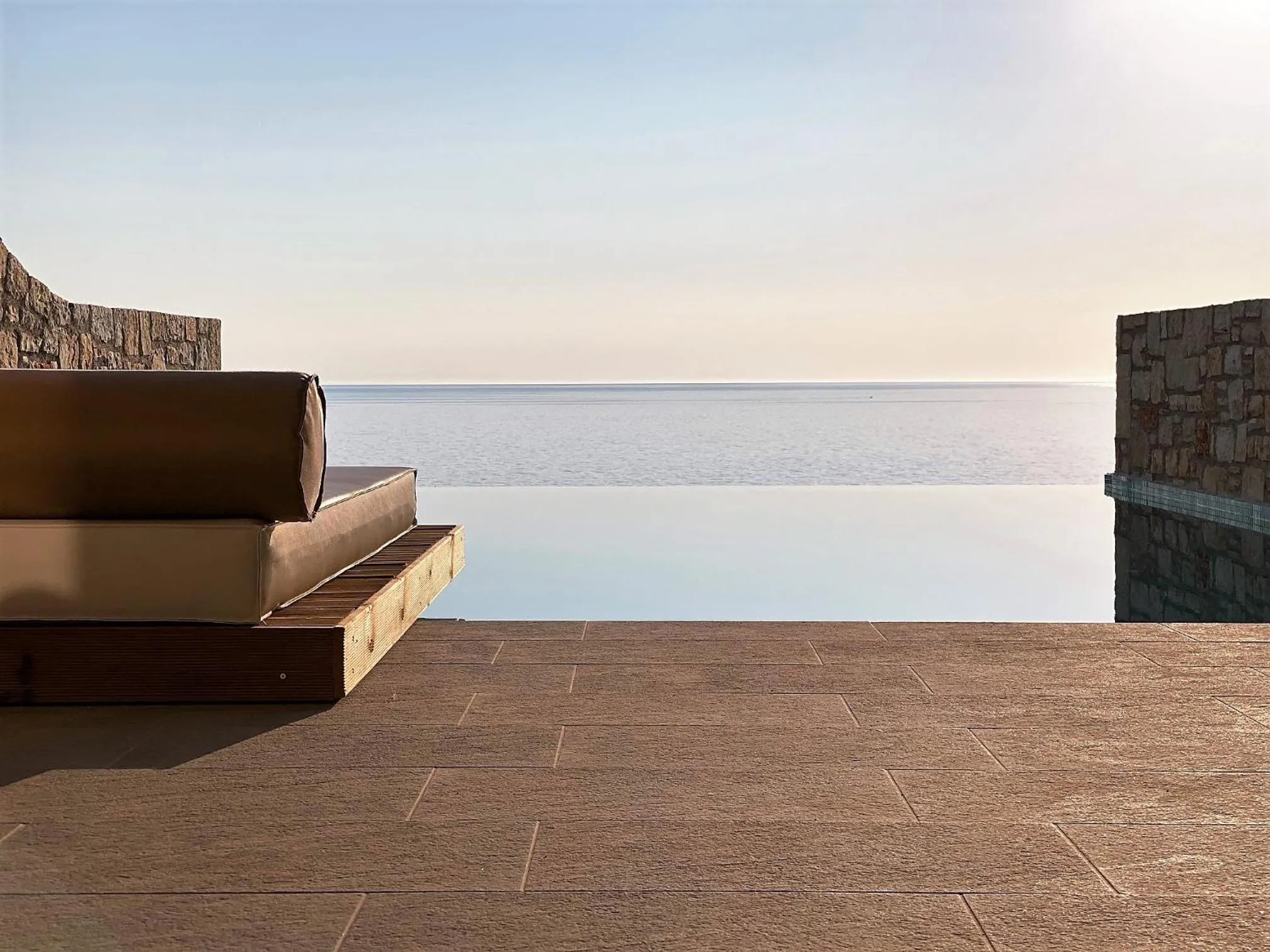 Aliv stone suites & spa