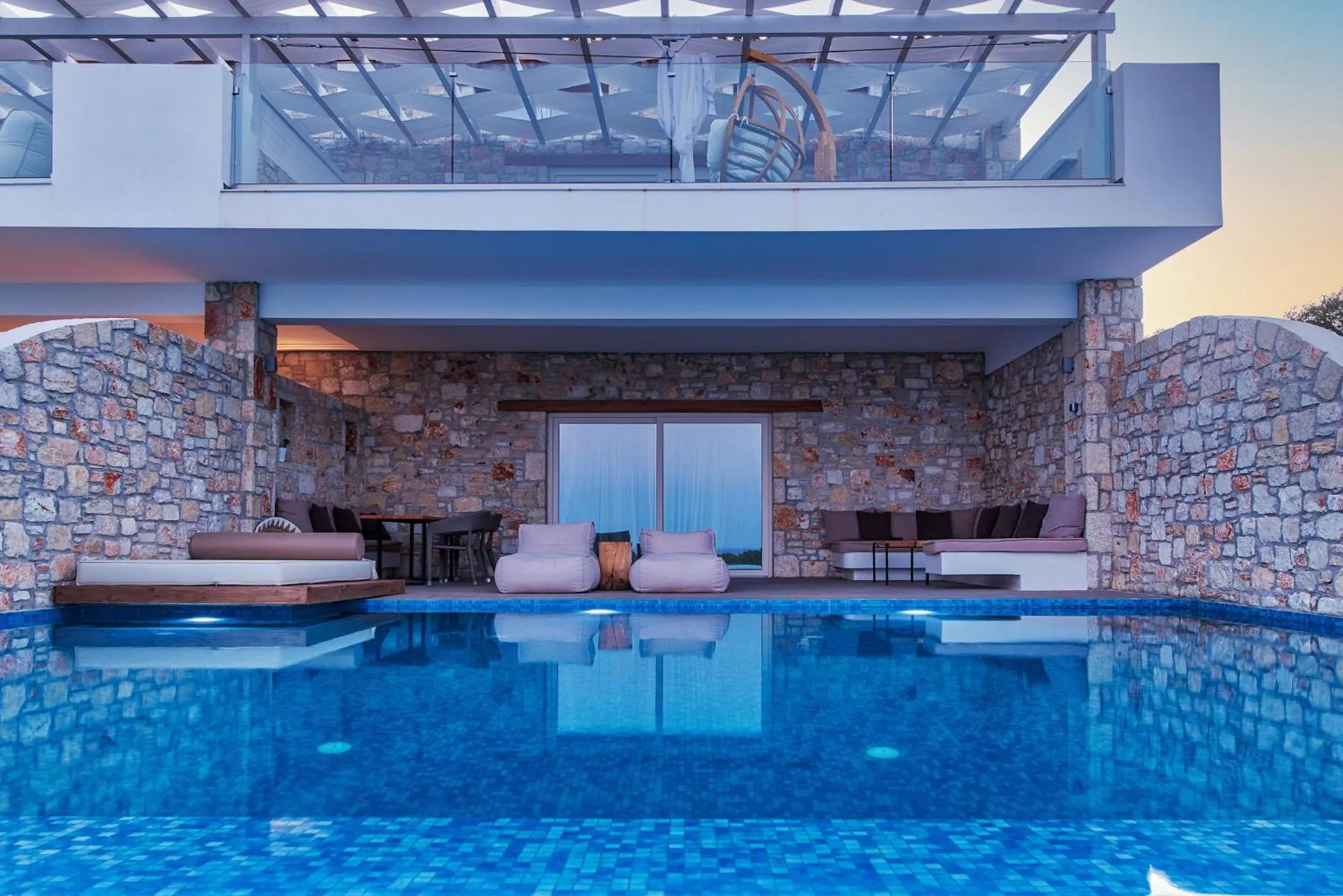 Aliv stone suites & spa