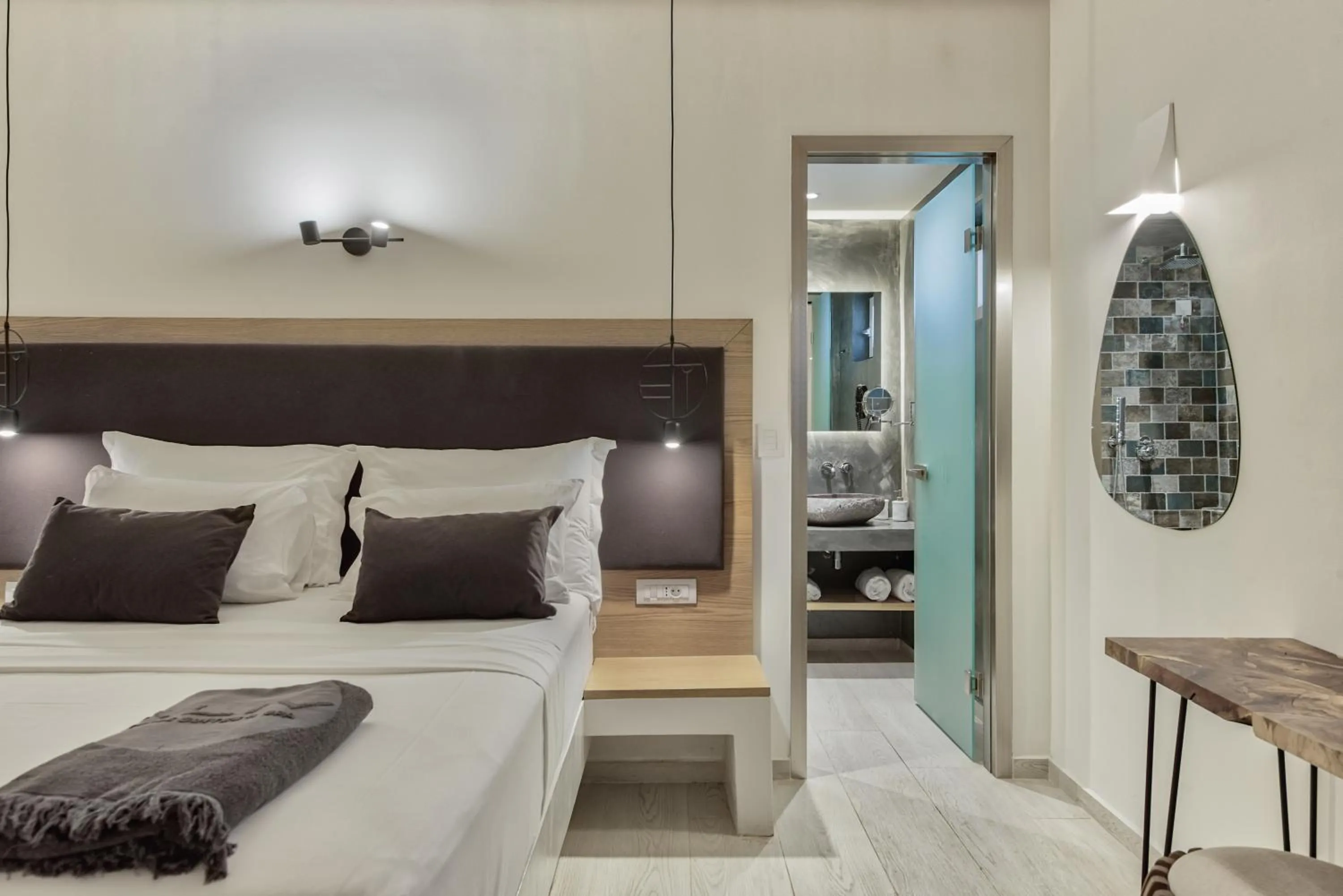 Bed in Aliv stone suites & spa