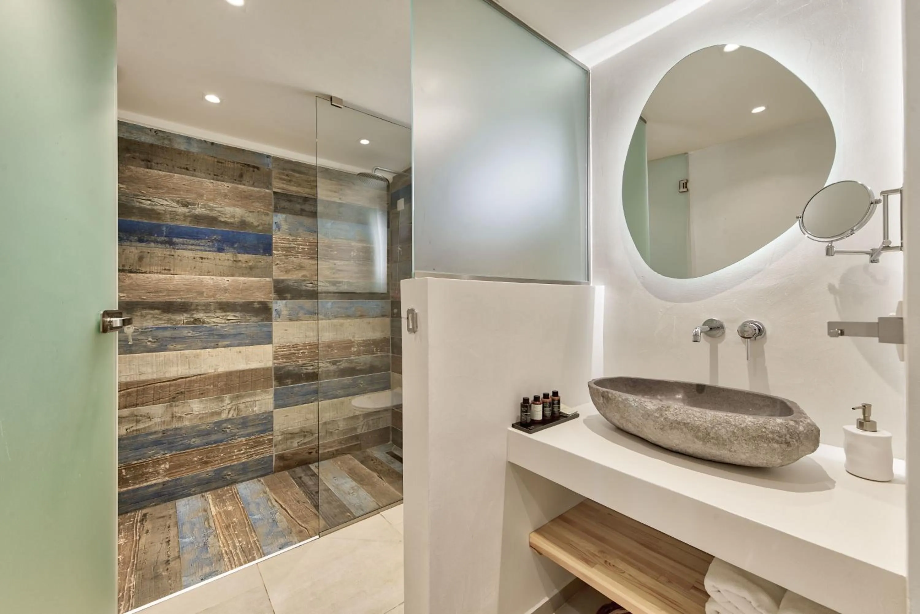 Aliv stone suites & spa