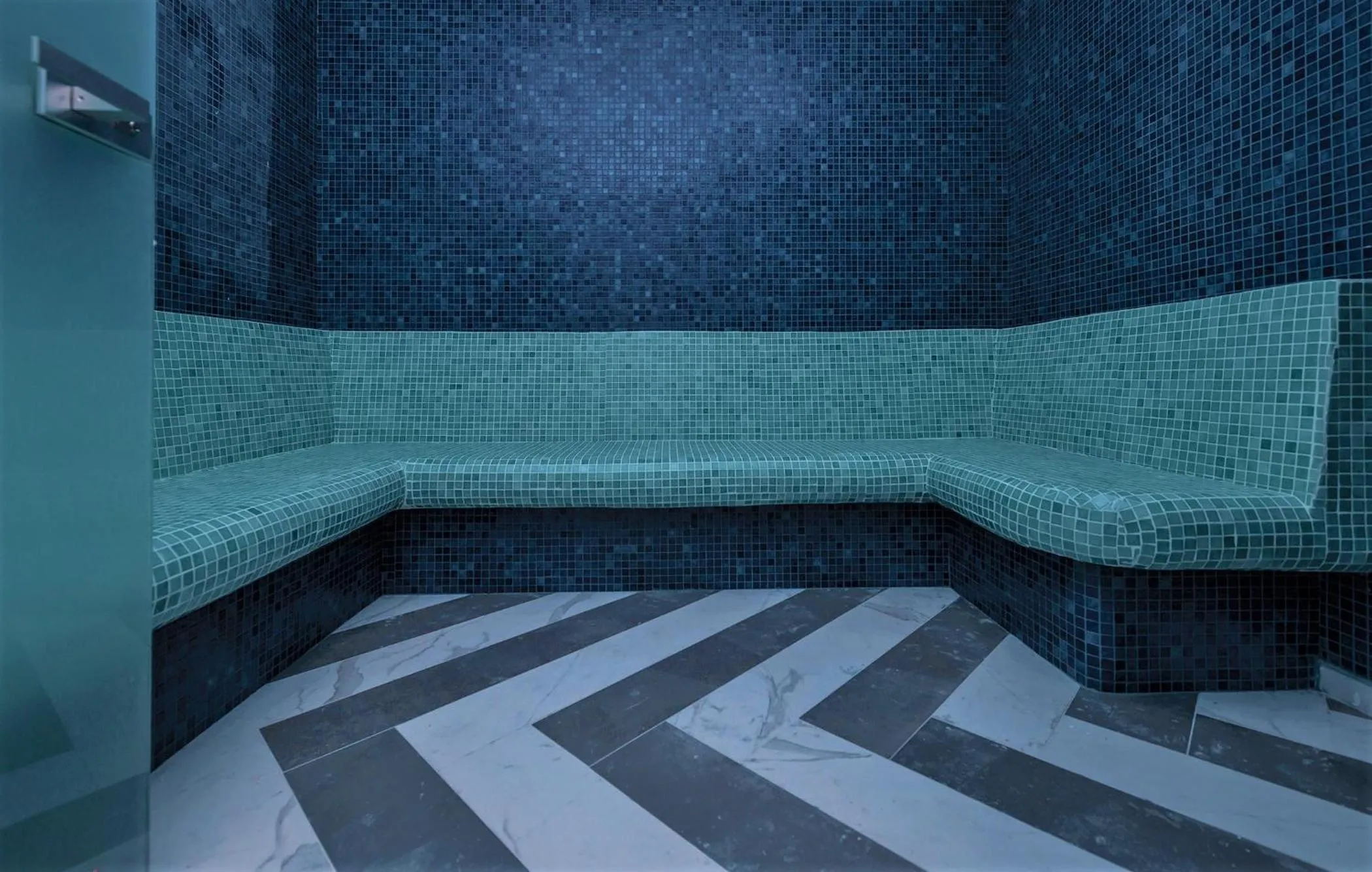 Aliv stone suites & spa