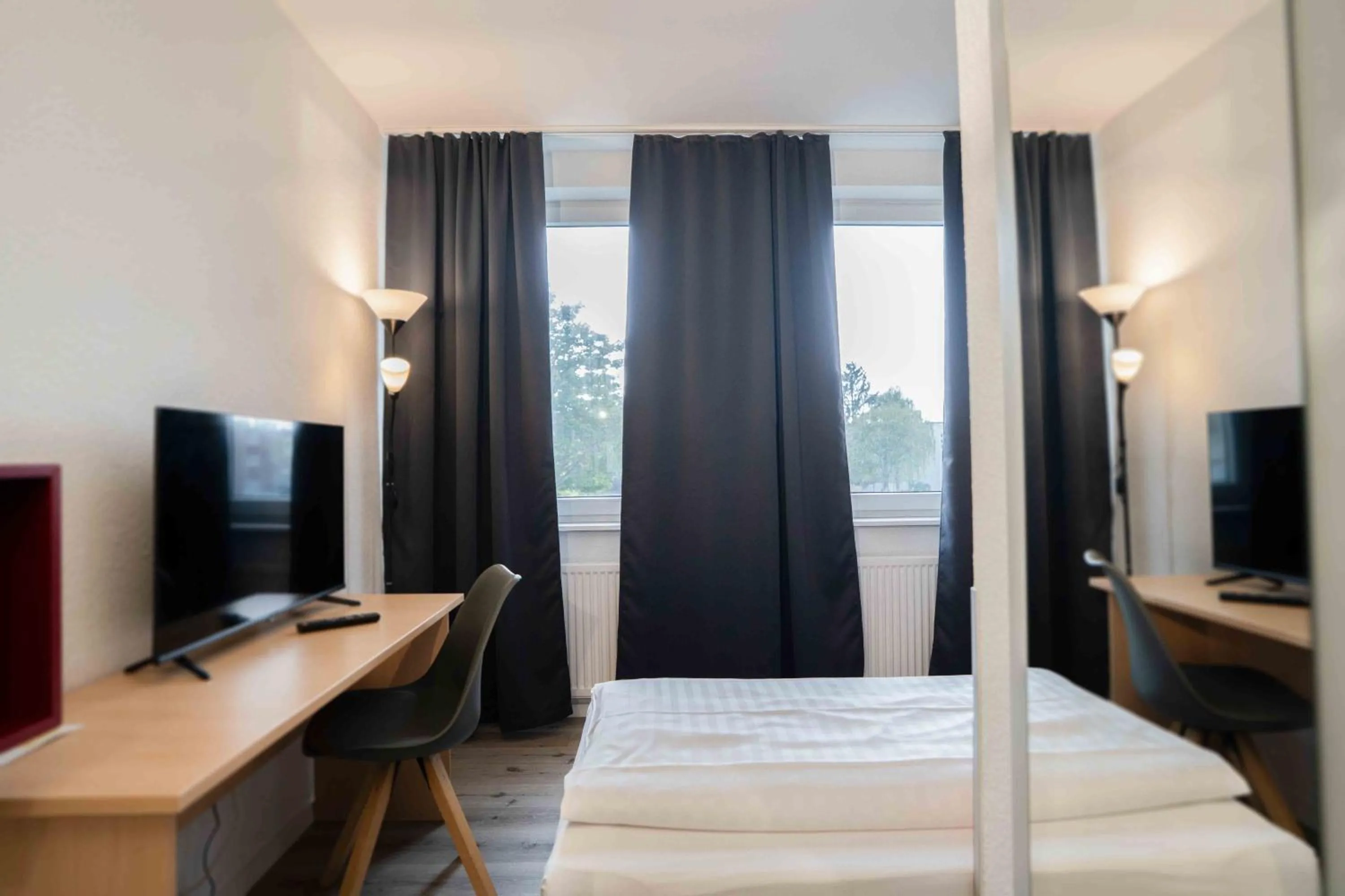 Bed in Plaza Inn Hannover City Nord