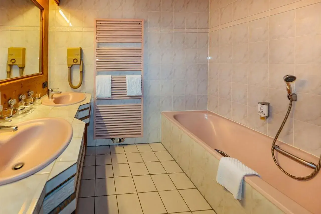 Family Suite - single occupancy in Hotels am Kranichsee Family Suite - single occupancy in Hotels am Kranichsee