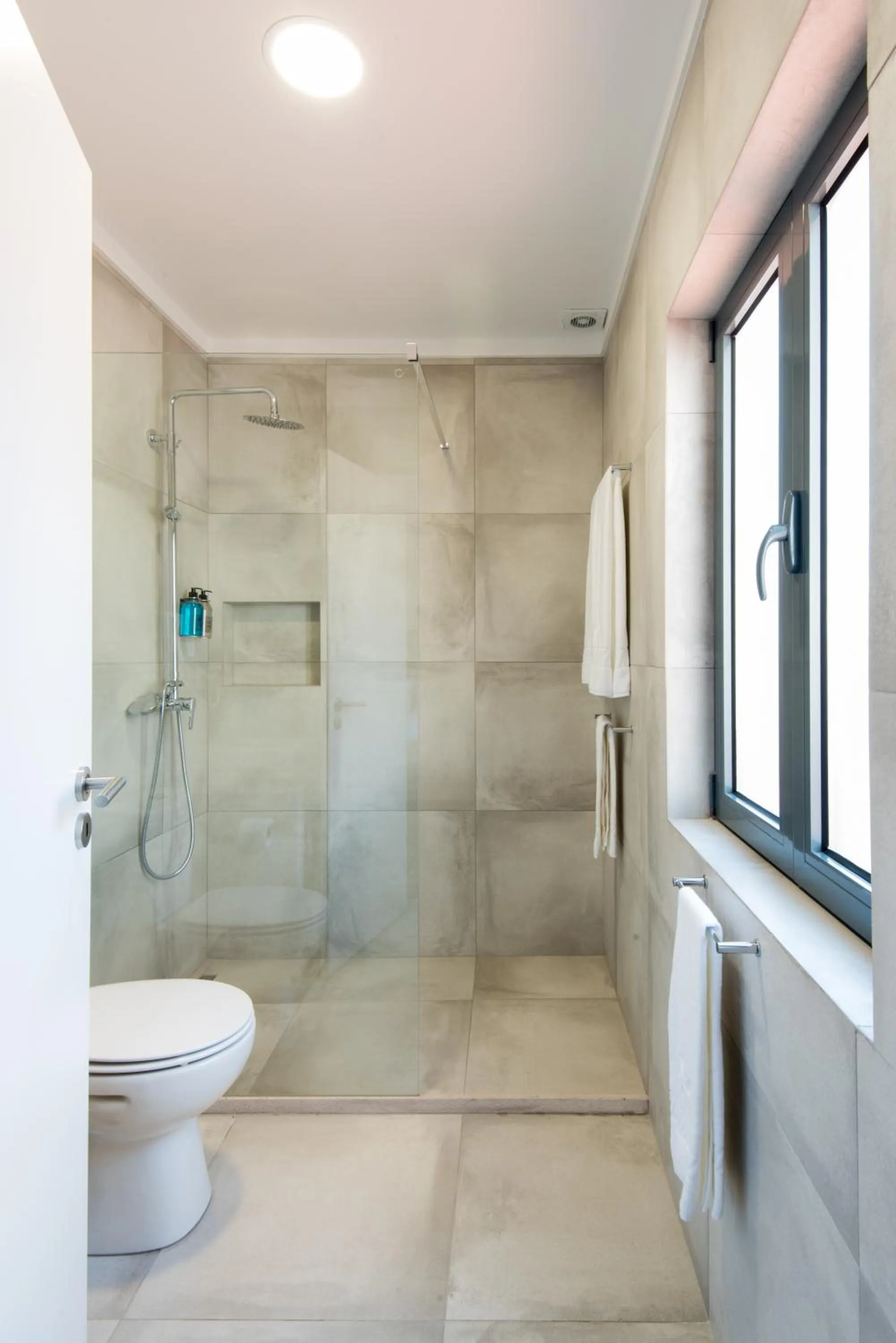 Bathroom in Lisbon Serviced Apartments - Campos