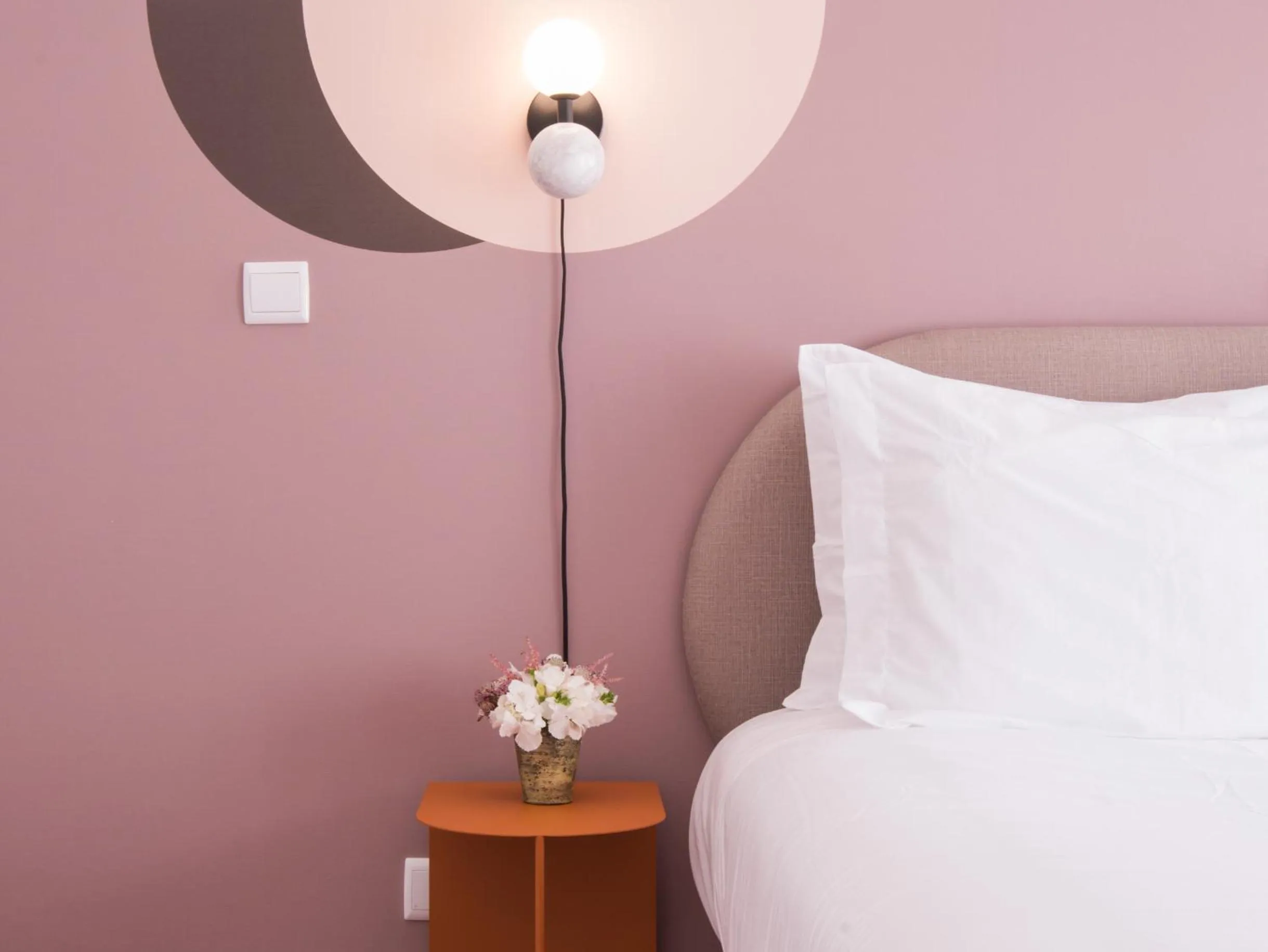 Bed in LSA Campos by Numa