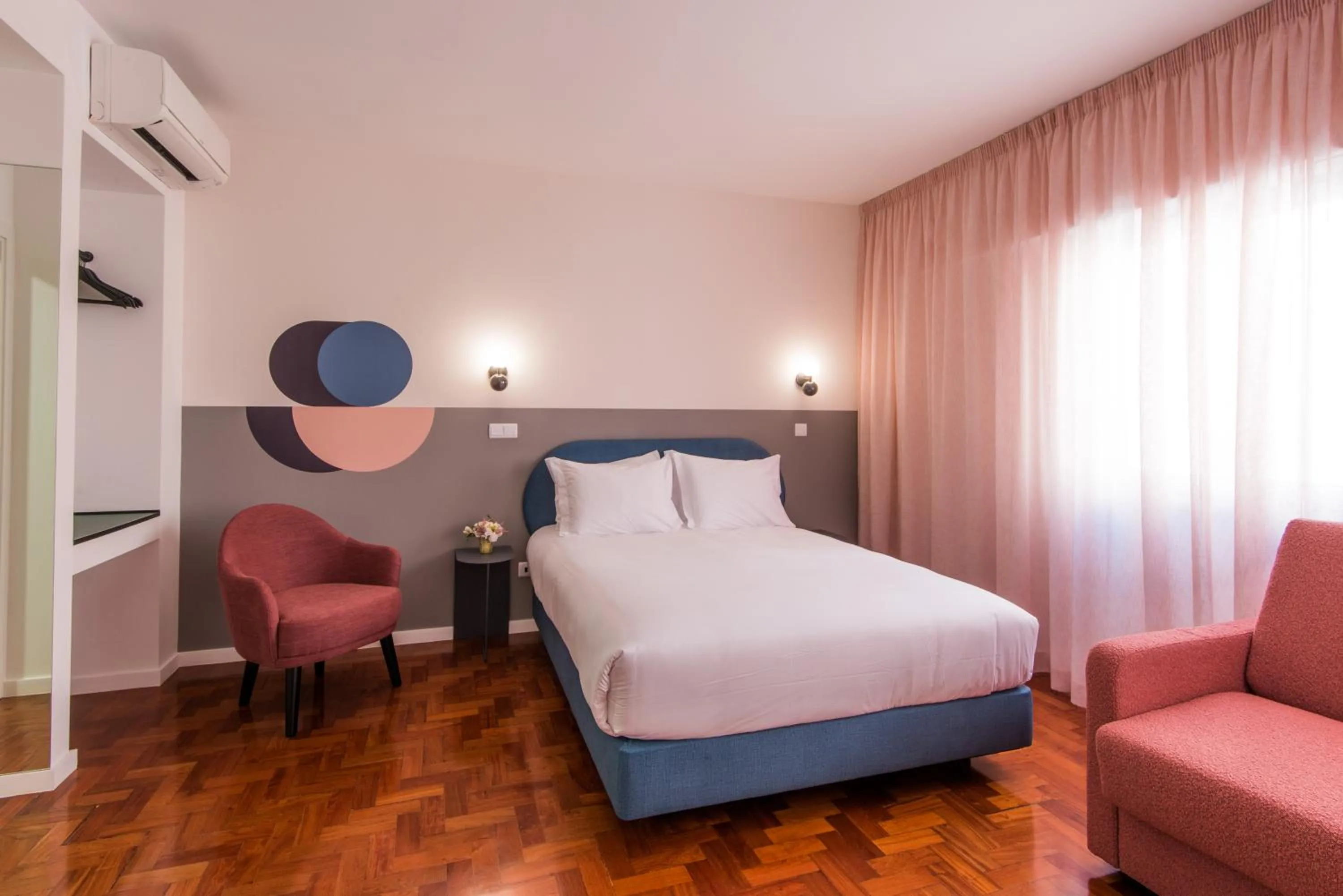 Bedroom, Bed in Lisbon Serviced Apartments - Campos