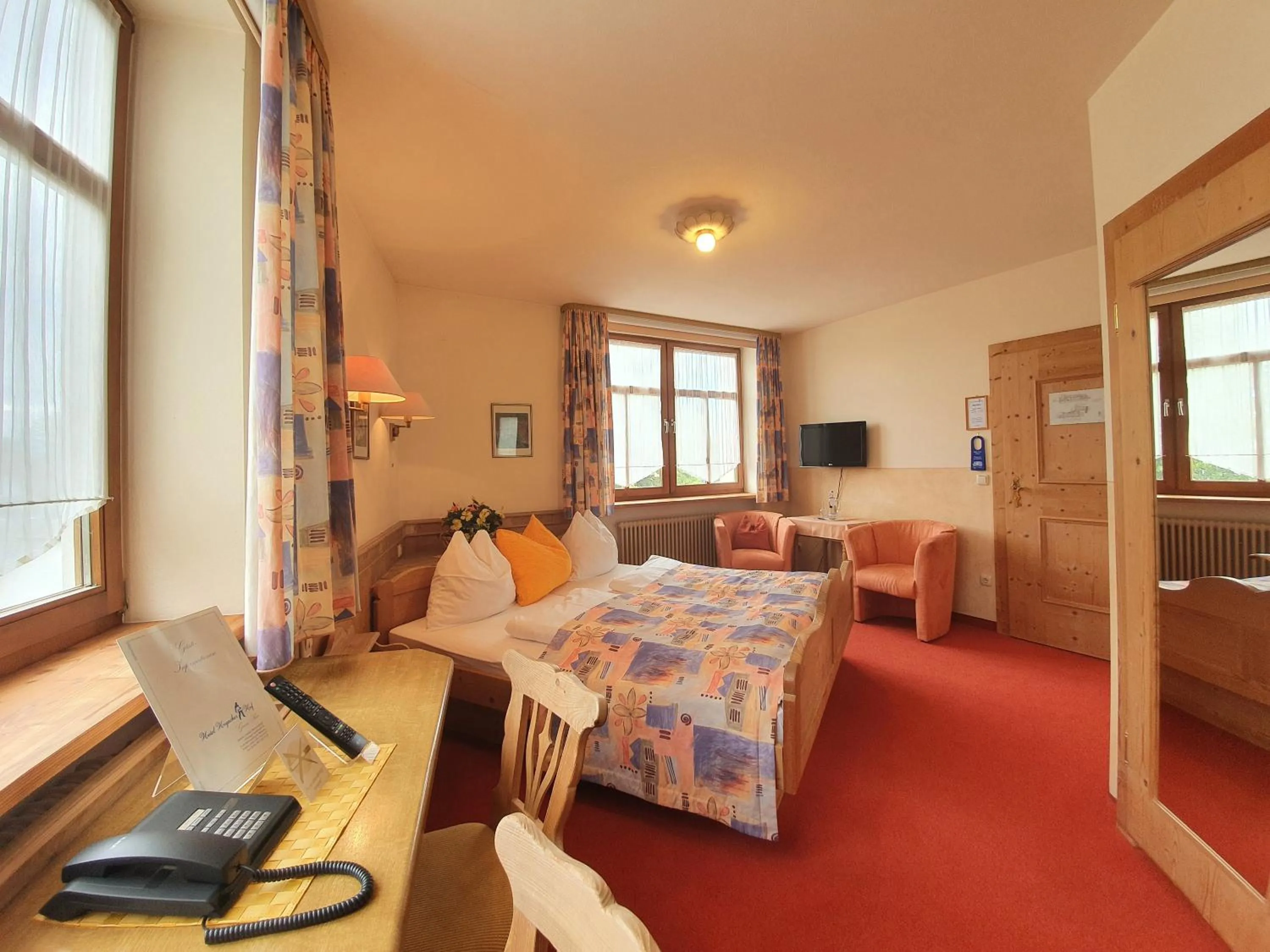 Photo of the whole room, Bed in Hotel Hoyacker Hof