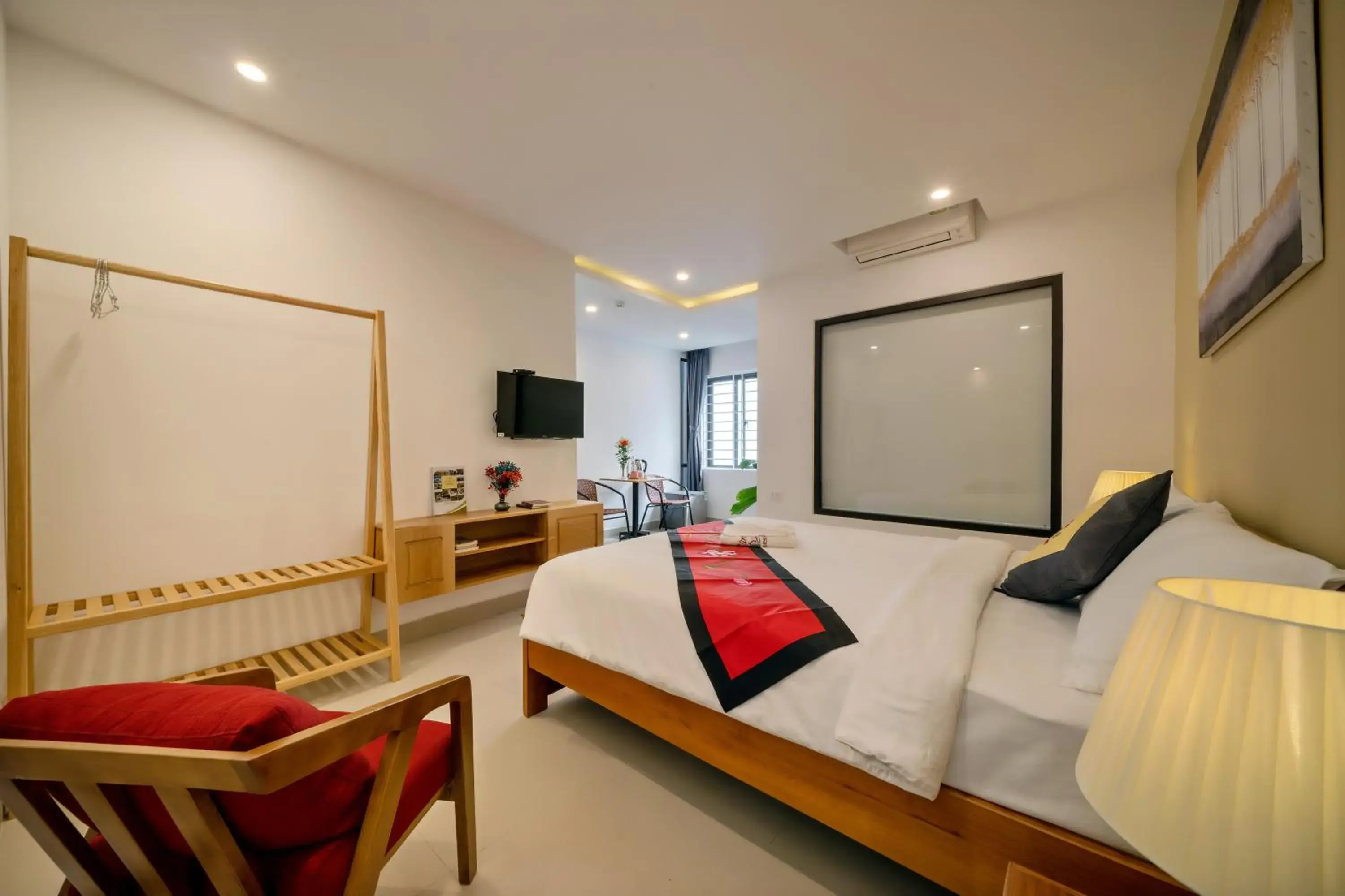 Deluxe Queen Room in Tam Hong Phuc Homestay Hoi An Deluxe Queen Room in Tam Hong Phuc Homestay Hoi An