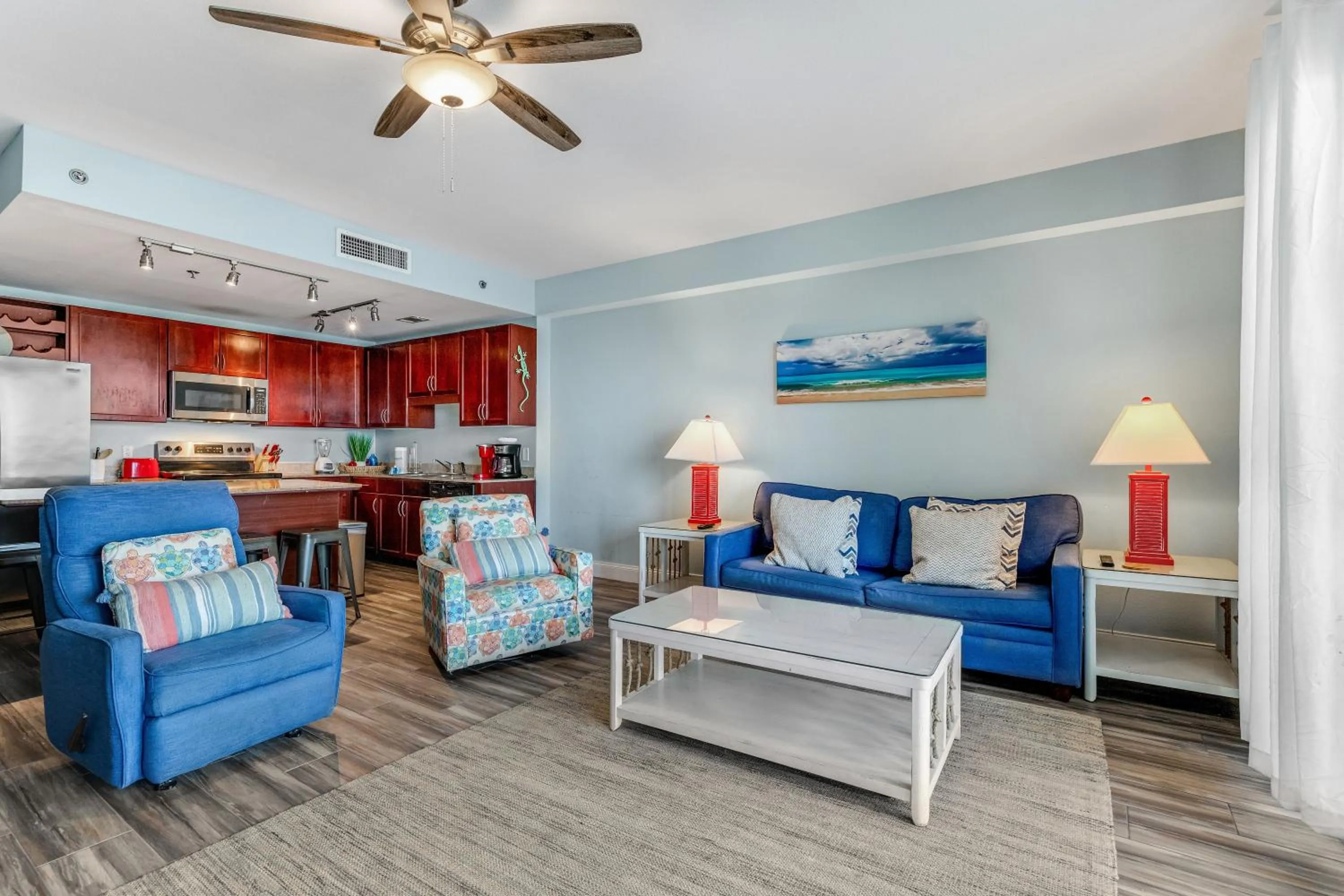 Laketown Wharf 335! 1 BD, 2 Bathroom with Amazing Amenities