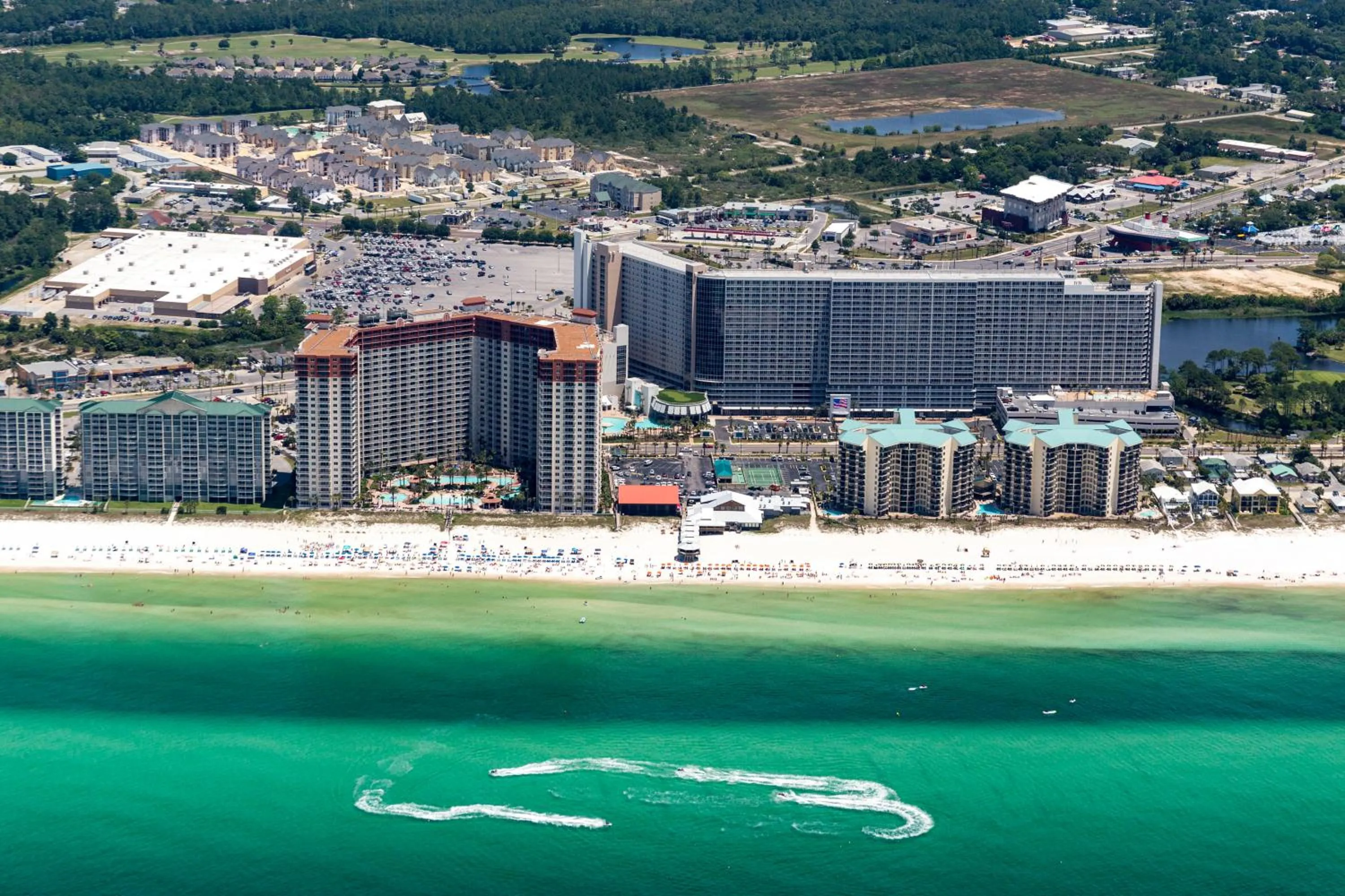 Laketown Wharf 335! 1 BD, 2 Bathroom with Amazing Amenities