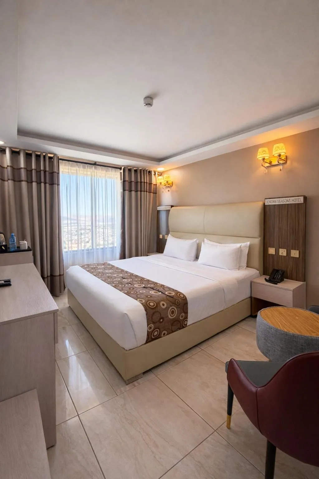 Bed in Jordan Seasons Hotel