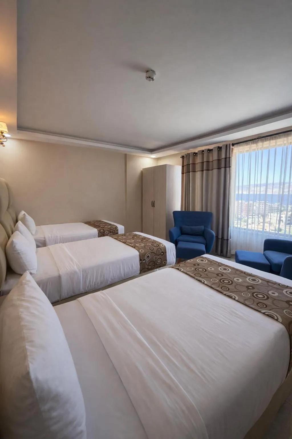 Bed in Jordan Seasons Hotel