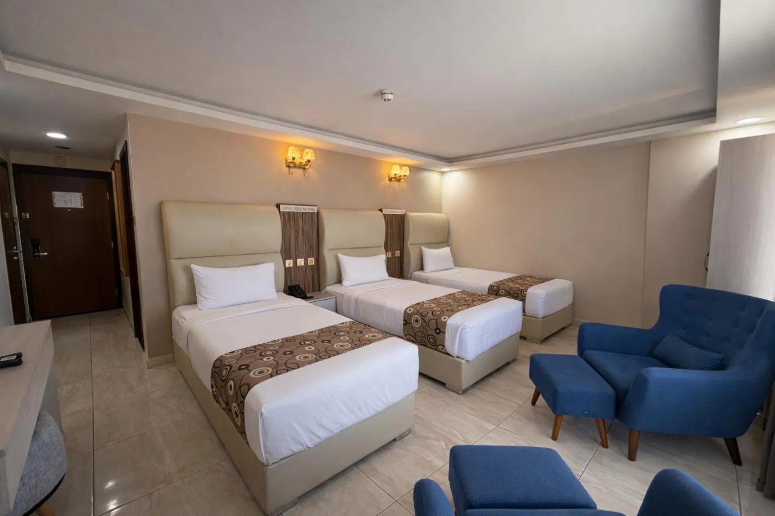 Bed in Jordan Seasons Hotel