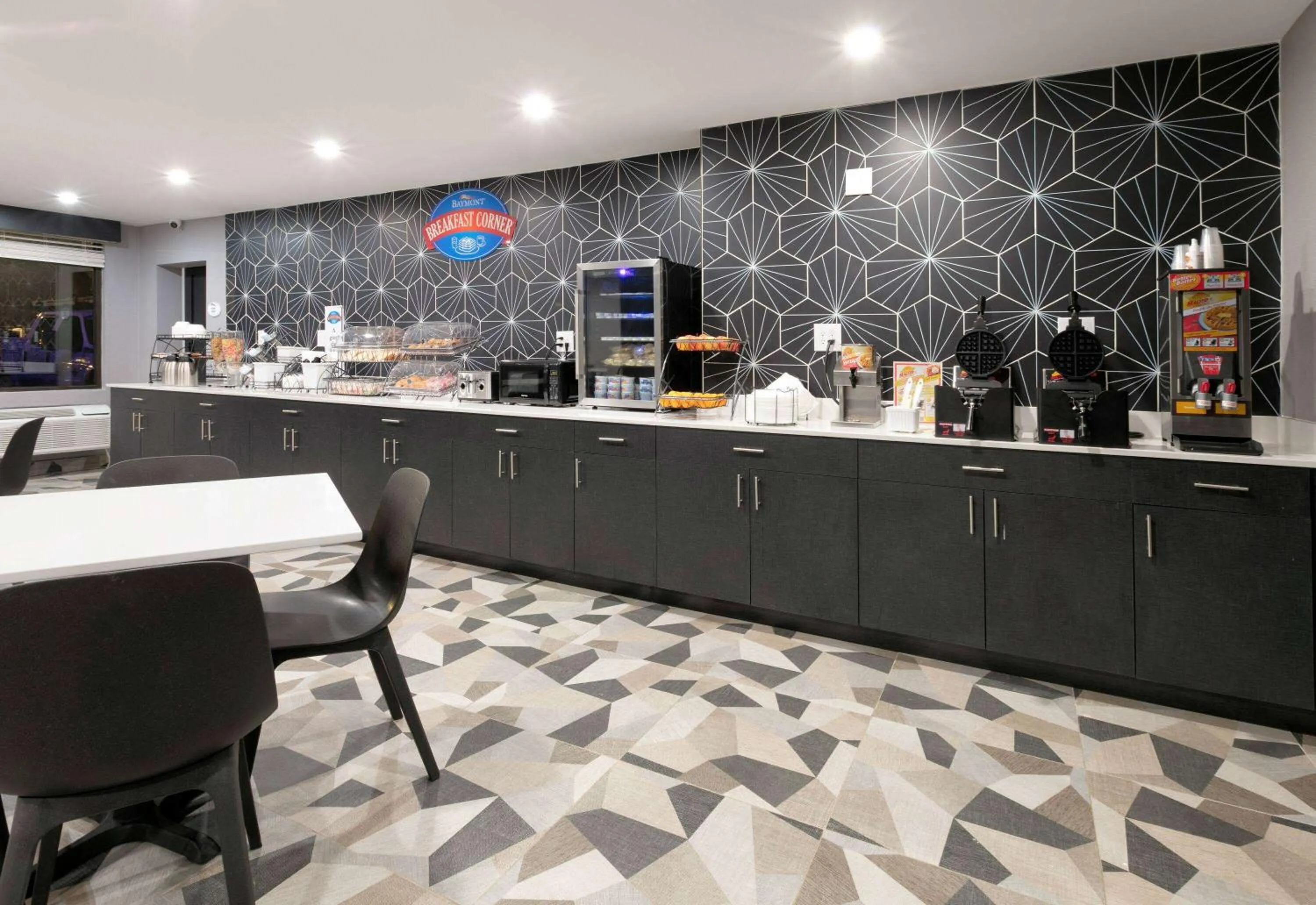 Breakfast in Baymont by Wyndham Chattanooga Eastridge