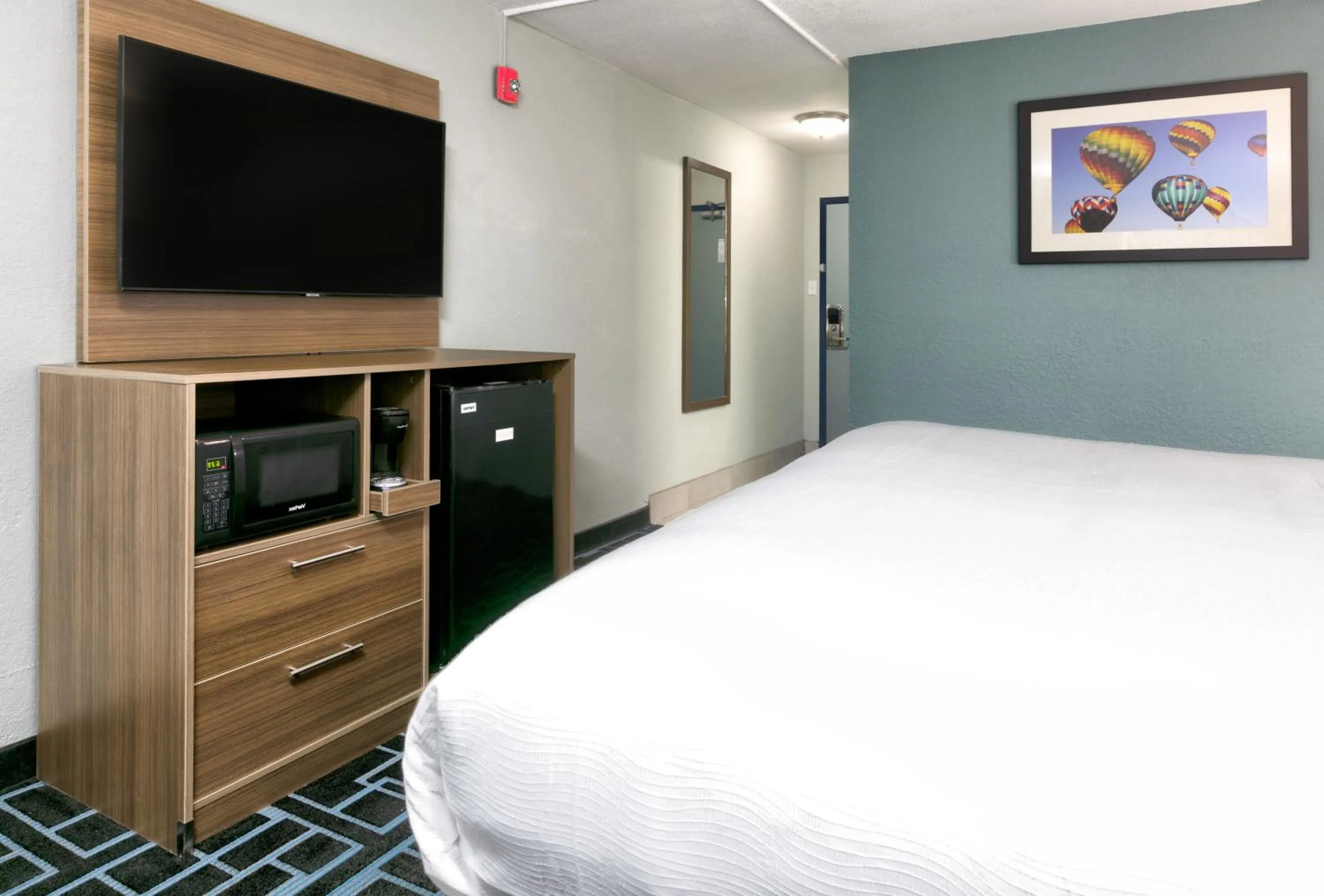Bed in Baymont by Wyndham Chattanooga Eastridge
