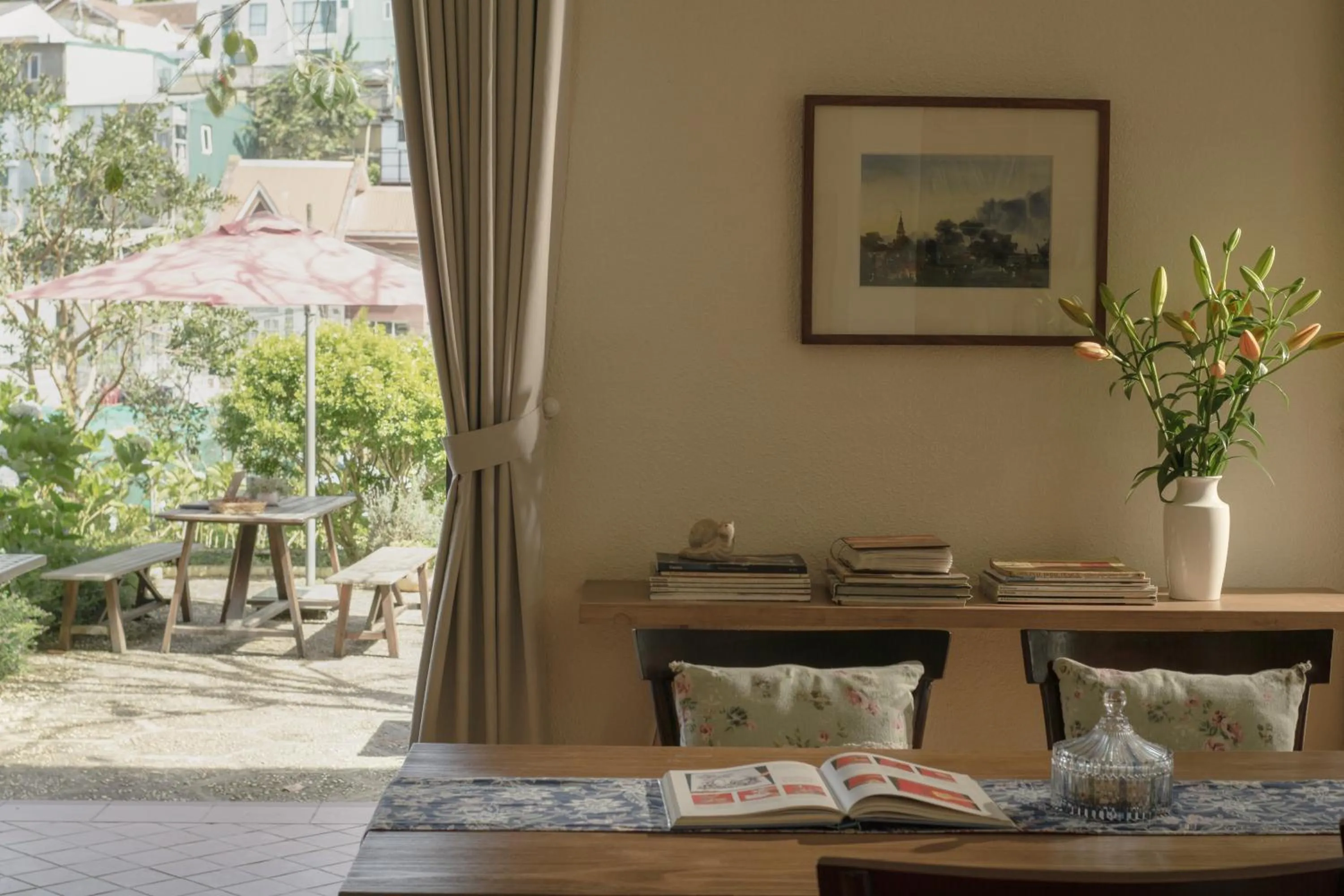 Lobby or reception in La Em Boutique Villa