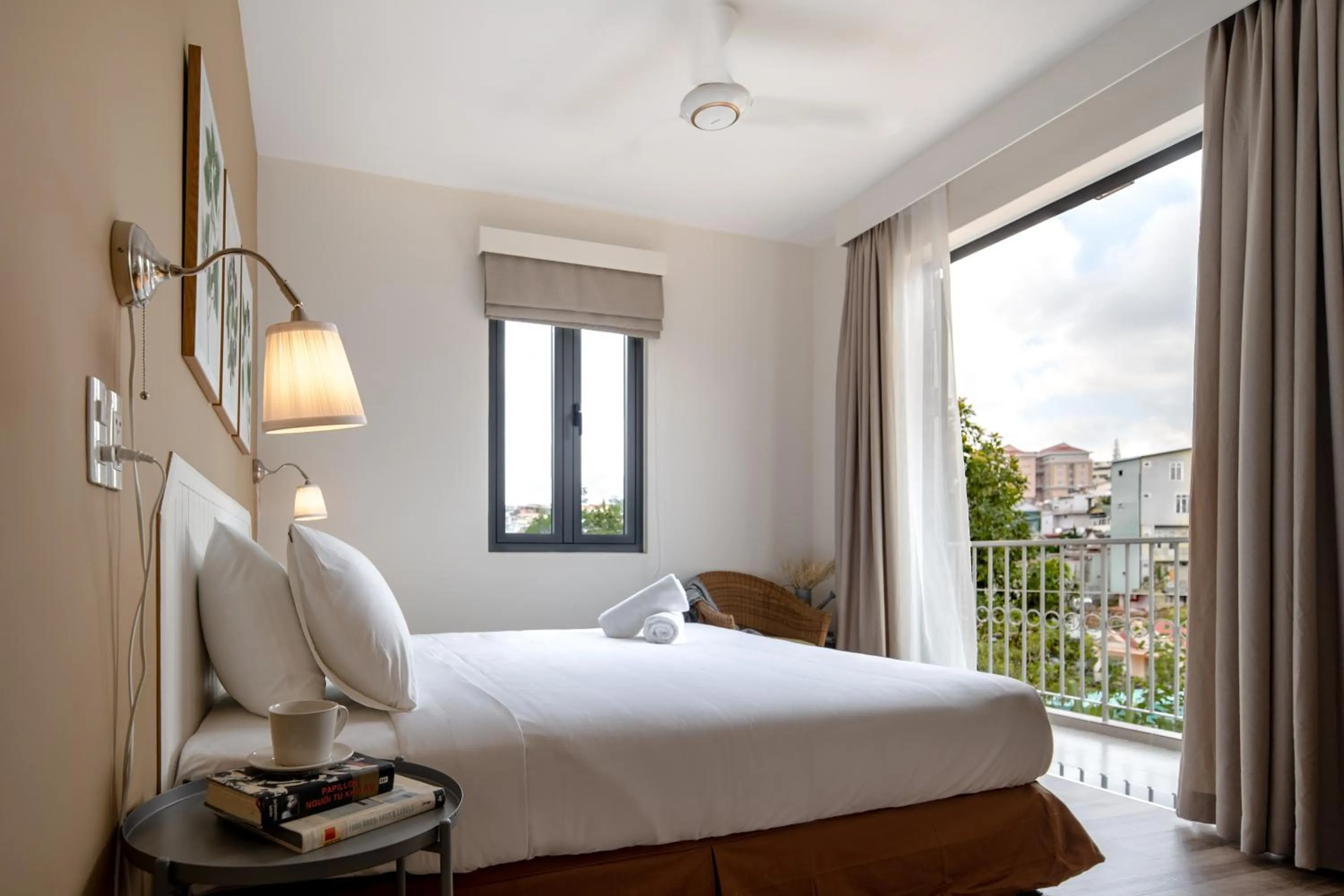 Photo of the whole room, Bed in La Em Boutique Villa