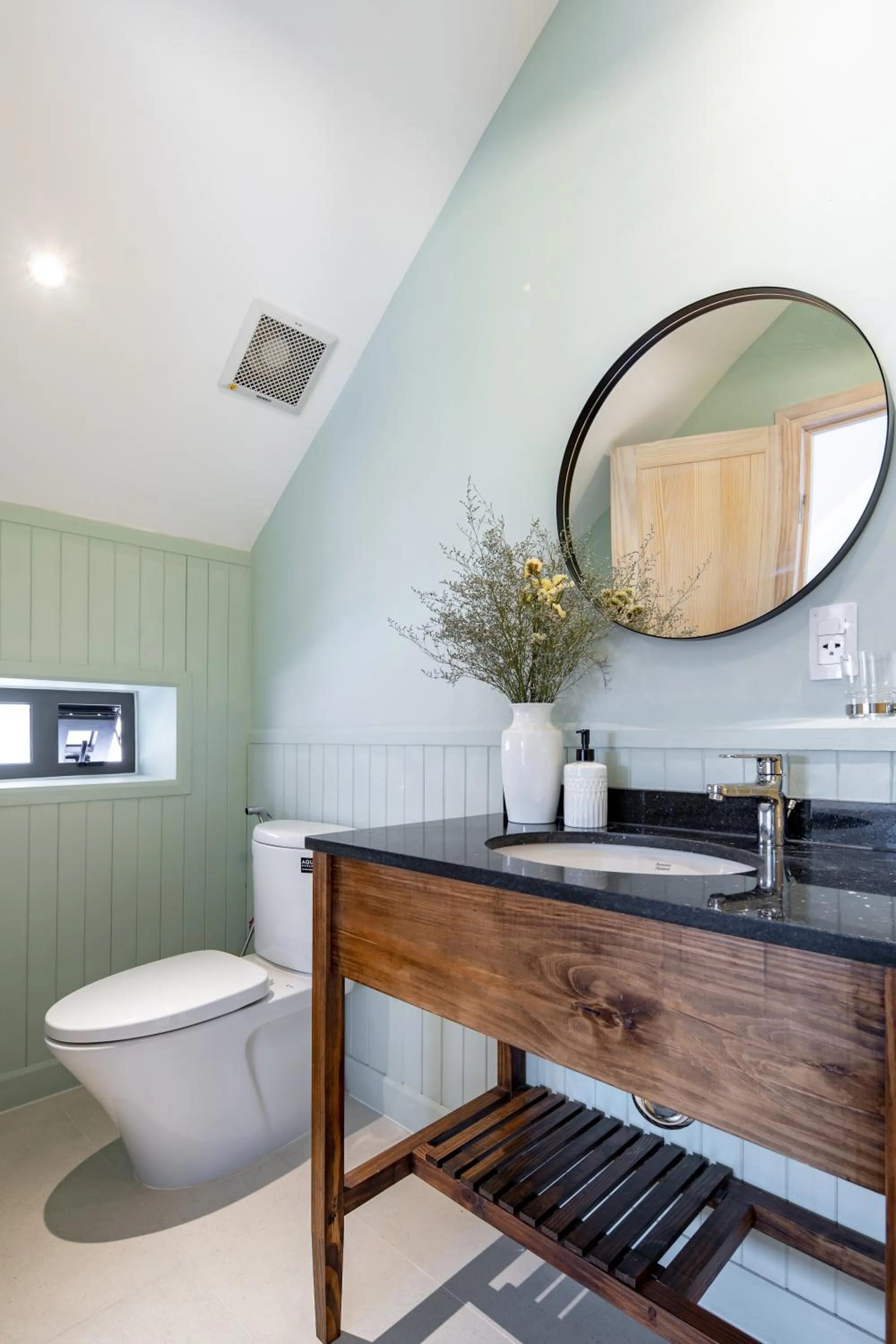 Bathroom in La Em Boutique Villa