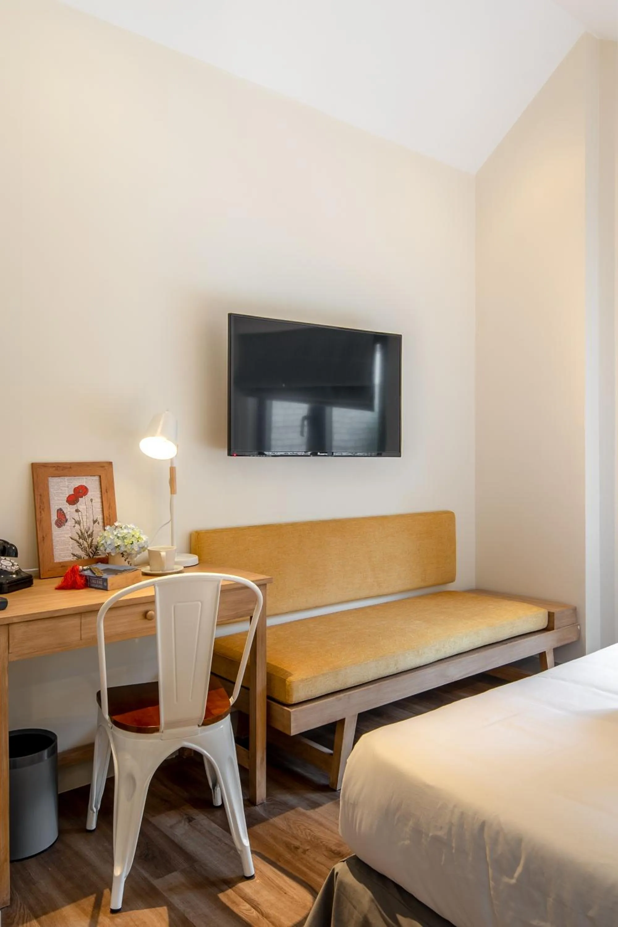 Seating area, Bed in La Em Boutique Villa